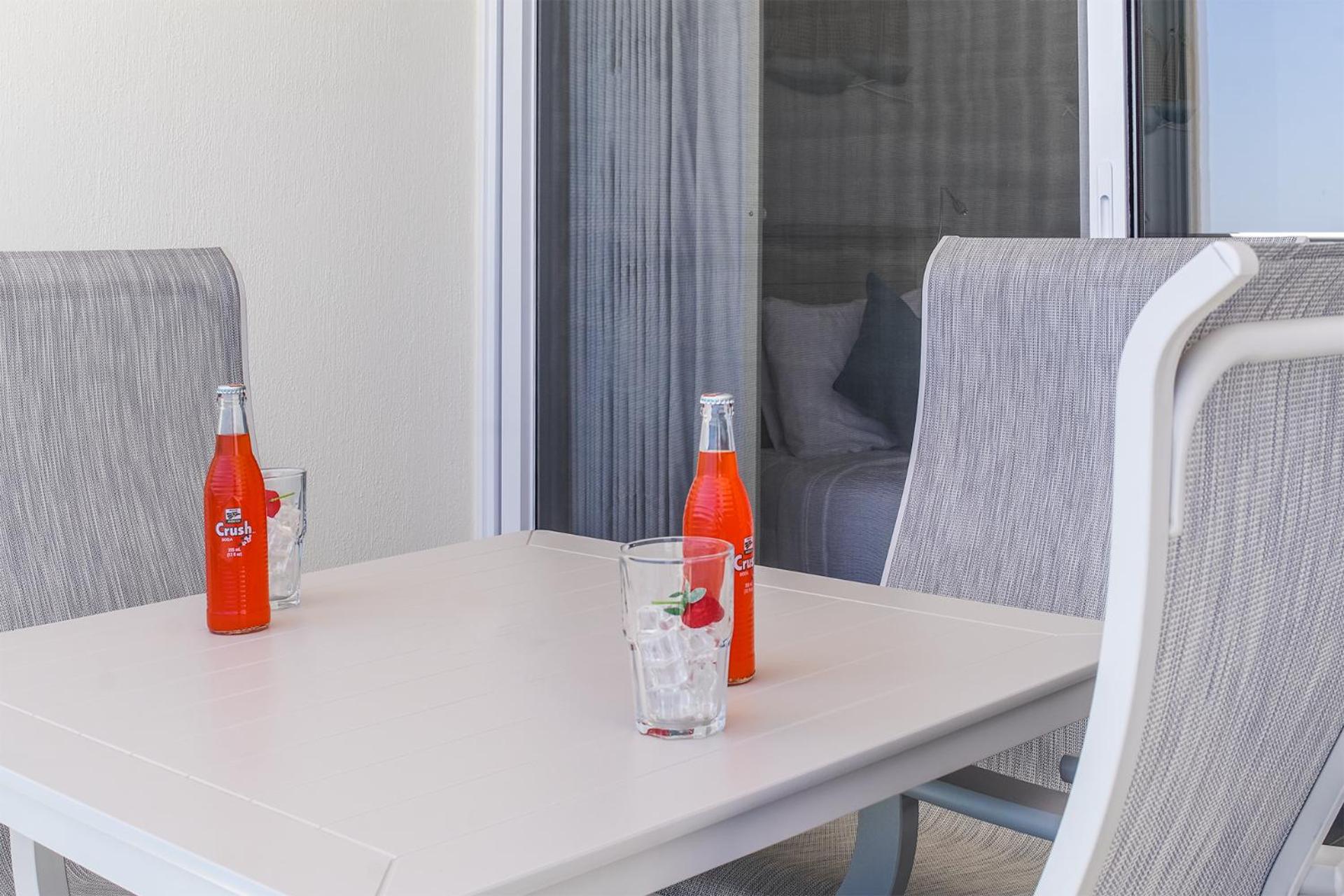 Imagine coming to this gorgeous 2 bedroom condo E1002
