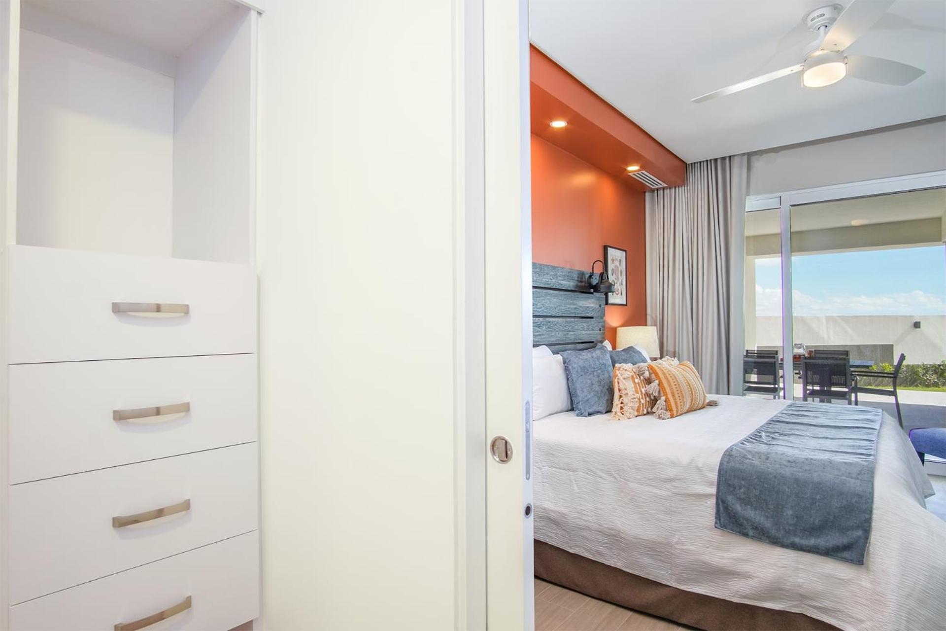 Phenomenal 3 bedroom condo Encantame Tower E 101
