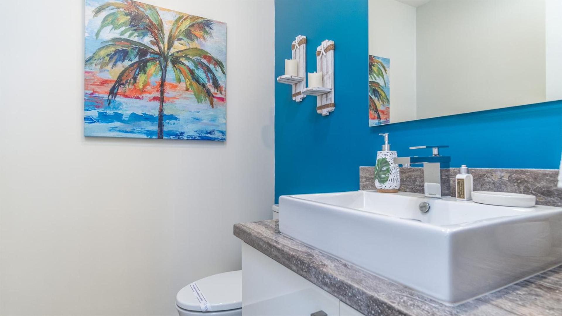 Luxury modern condo at Encantame Towers W1405