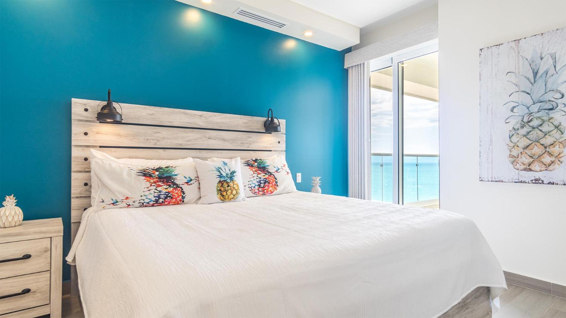 Luxury modern condo at Encantame Towers W1405