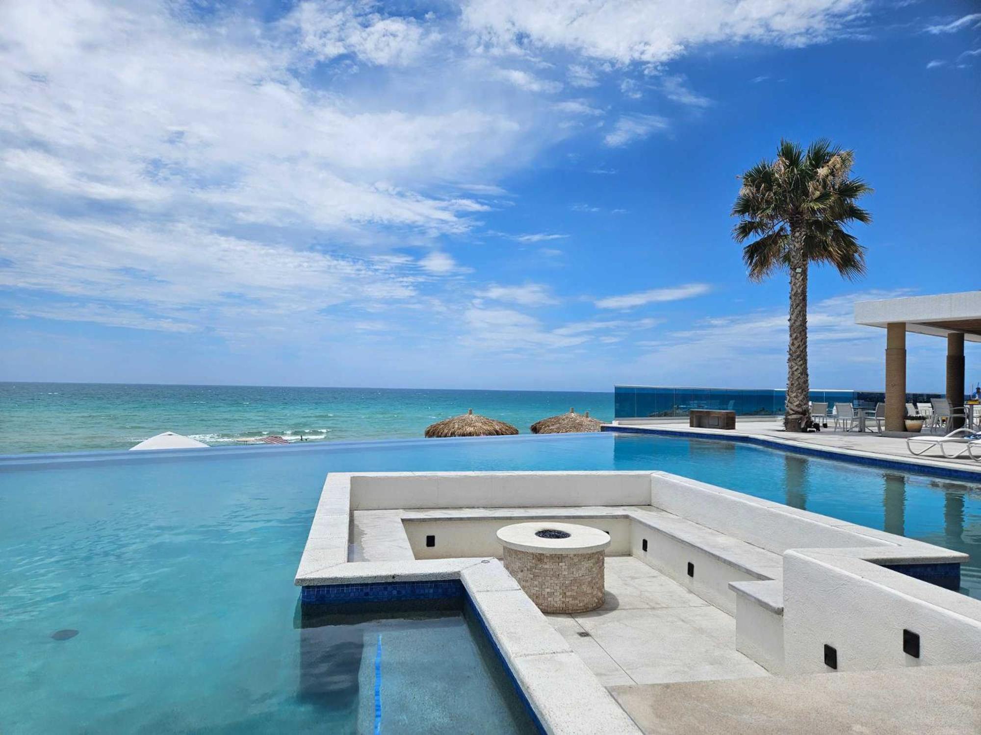 Luxury modern condo at Encantame Towers W1405