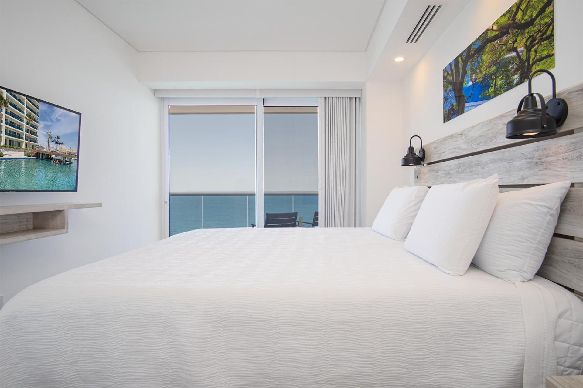 Lovely 1BR condo at Encantame Towers Velero 2303
