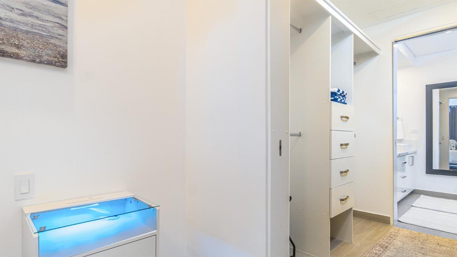 Beautiful two bedroom condo - Viento 2104