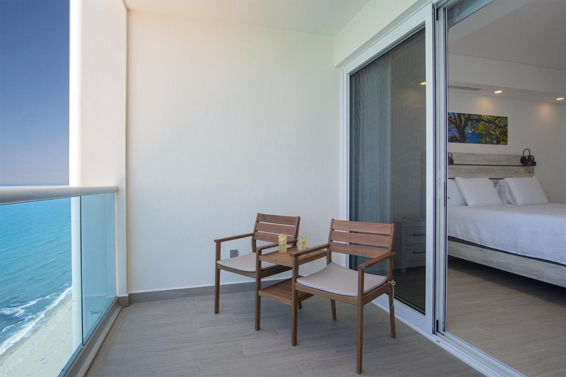 Lovely 1BR condo at Encantame Towers Velero 2303