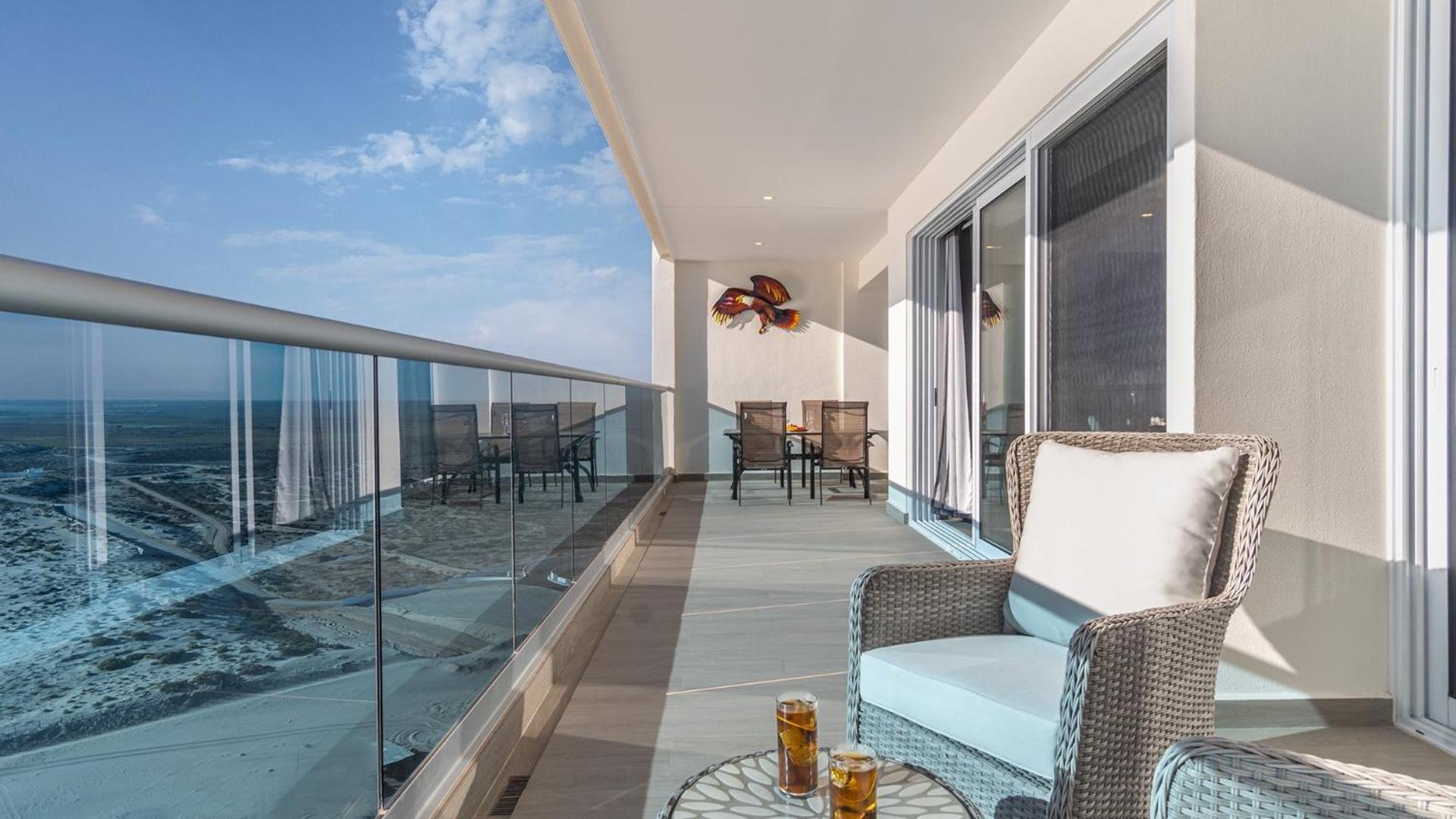 Beautiful two bedroom condo - Viento 2104