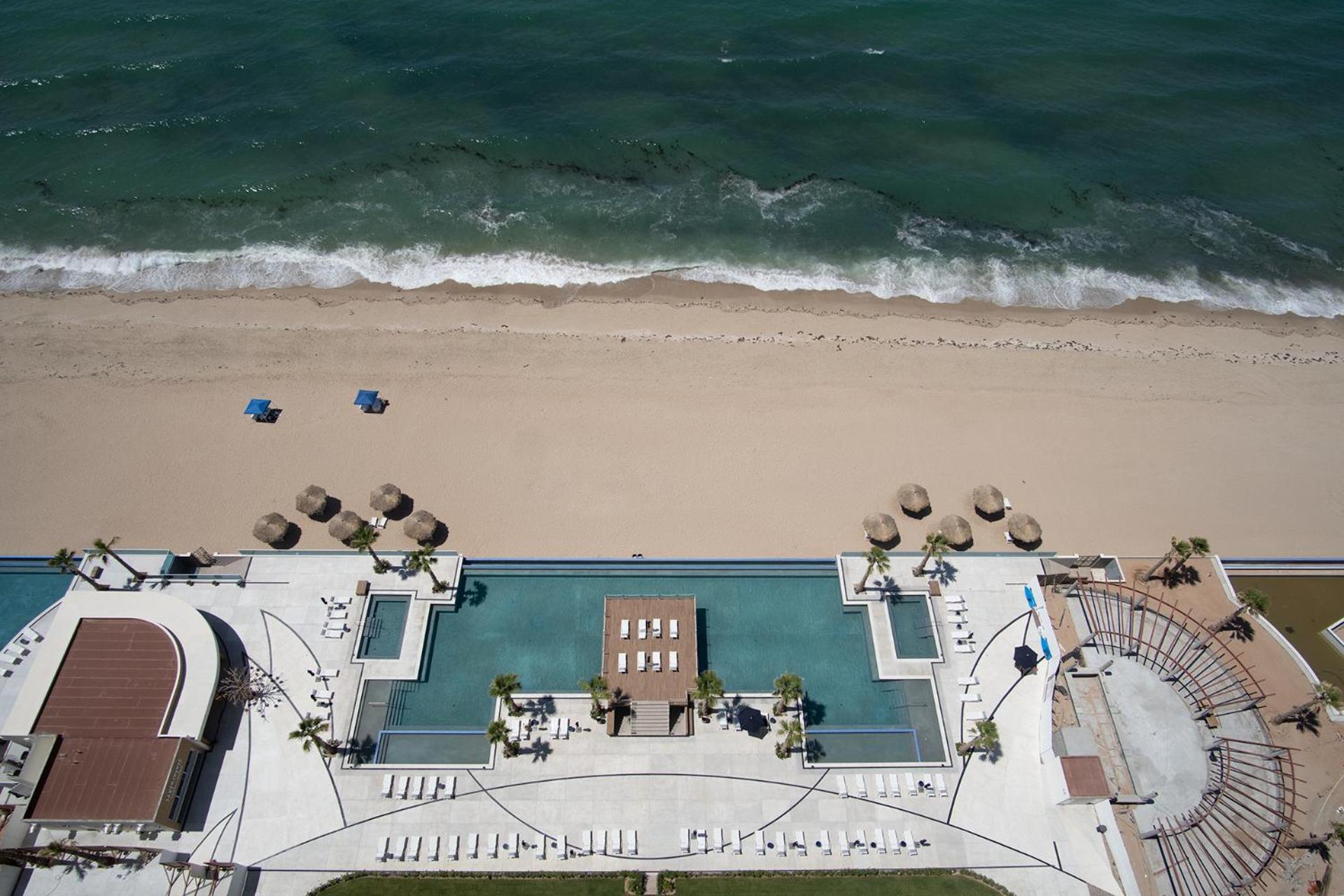 Lovely 1BR condo at Encantame Towers Velero 2303