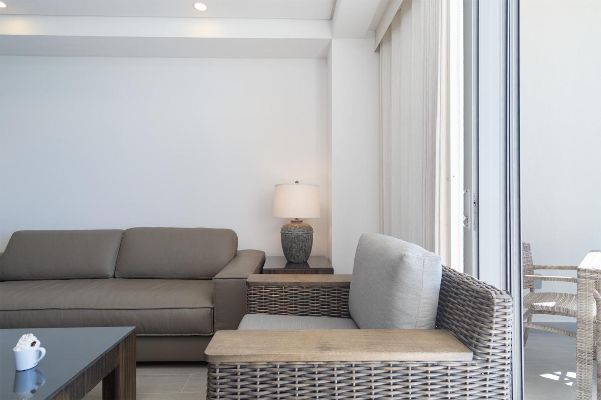 Splash in The New Lazy River/Stay in Modern Luxury Encantame C-403
