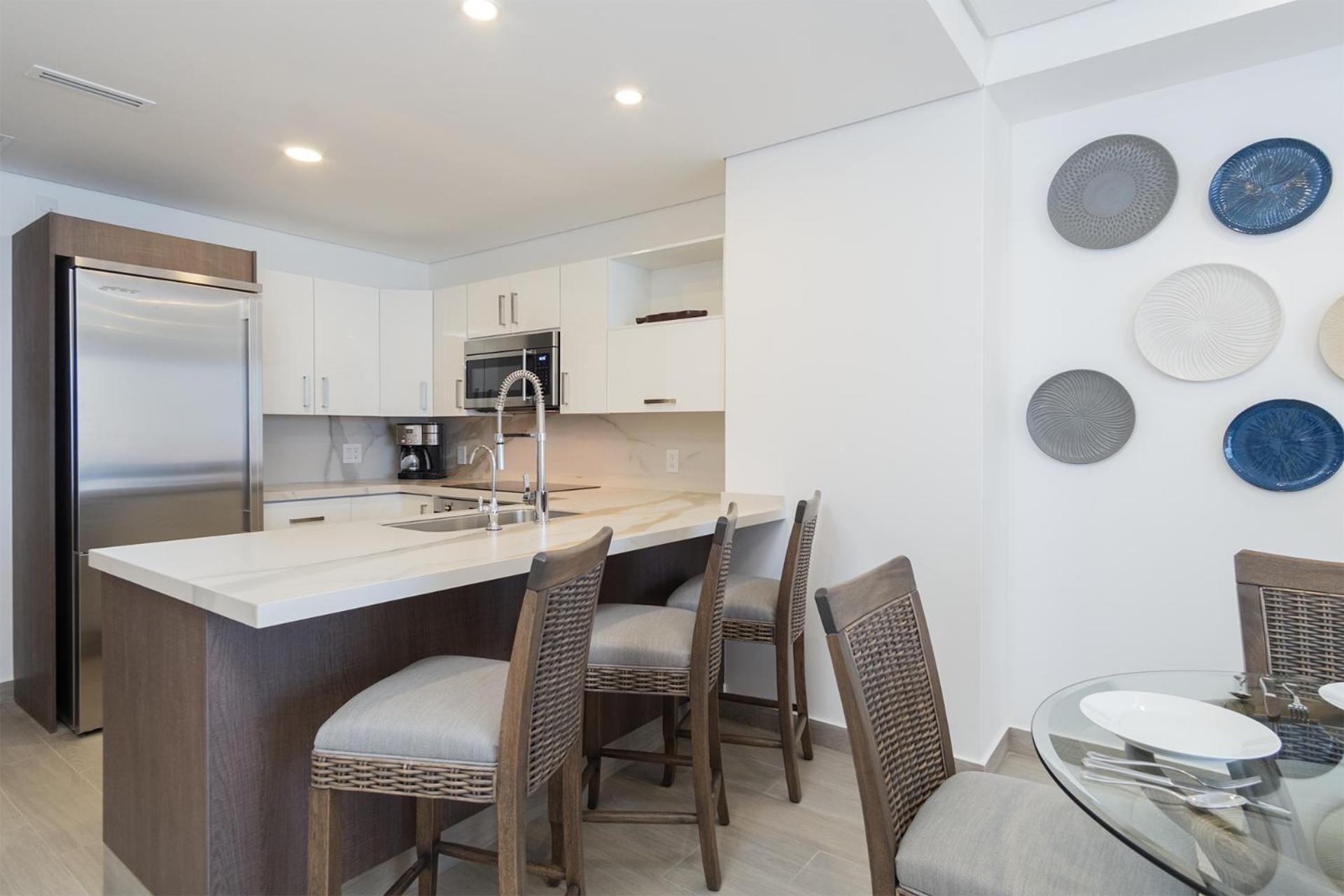 Splash in The New Lazy River/Stay in Modern Luxury Encantame C-403