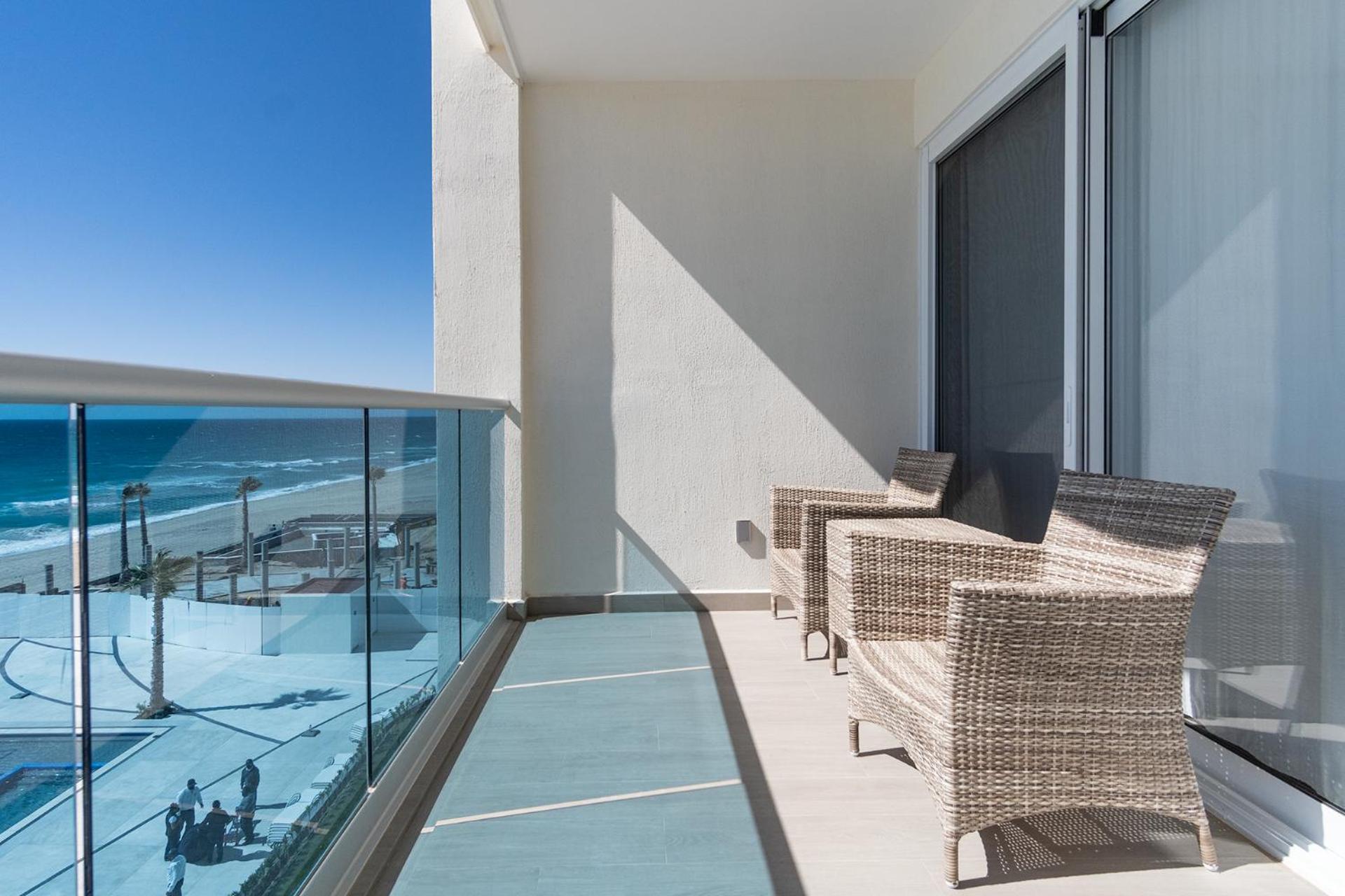 Splash in The New Lazy River/Stay in Modern Luxury Encantame C-403