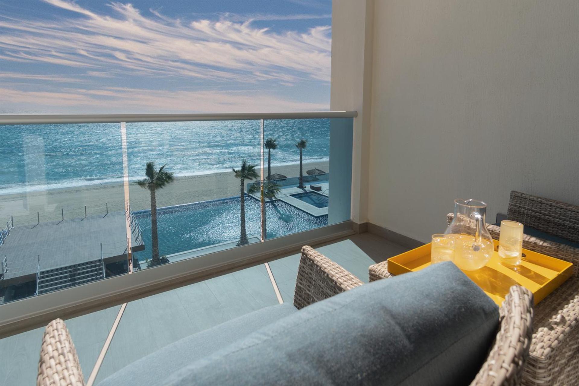 Splash in The New Lazy River/Stay in Modern Luxury Encantame C-403