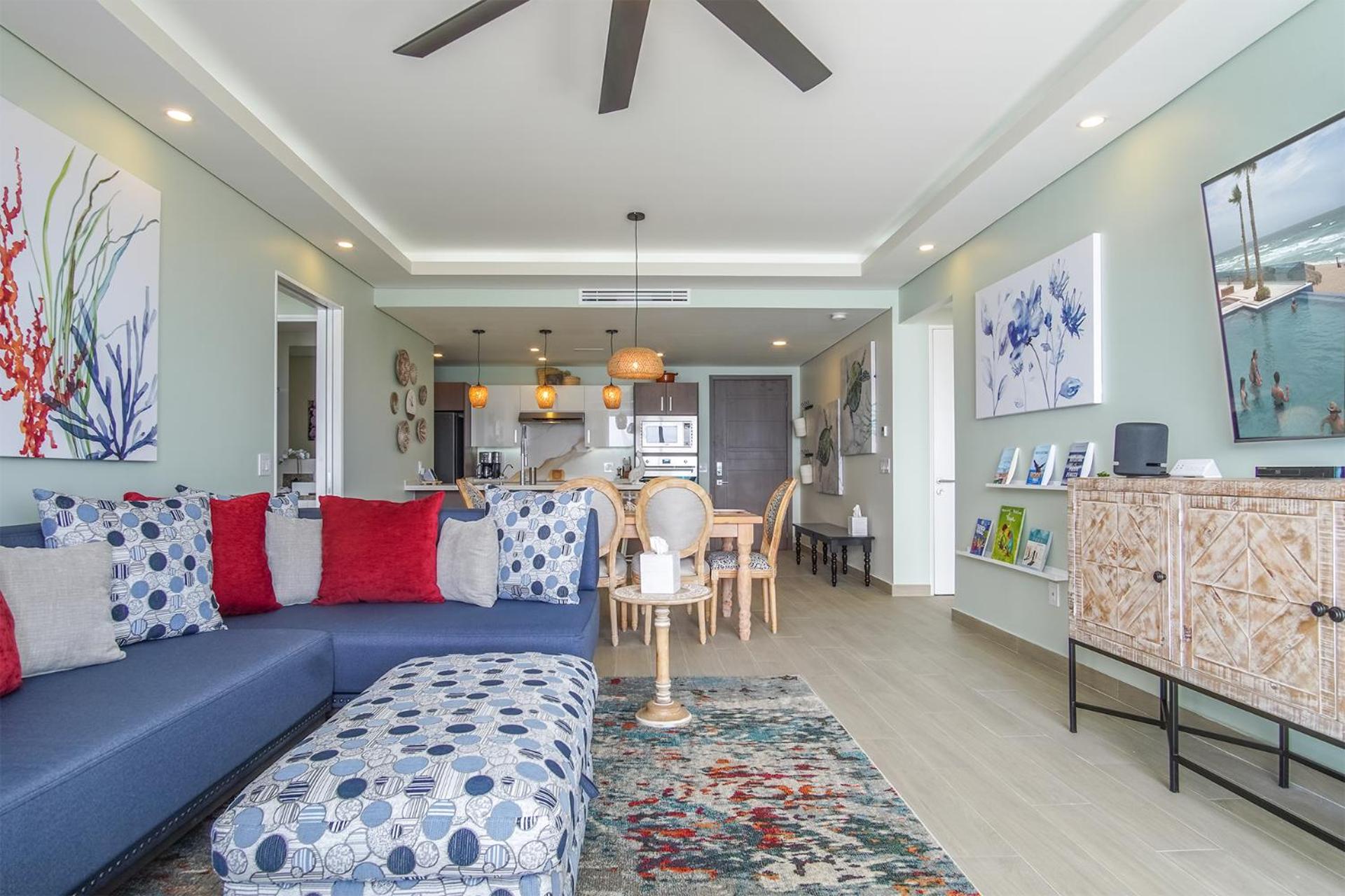 Beautiful 2 bedroom condo Encantame Tower E 802