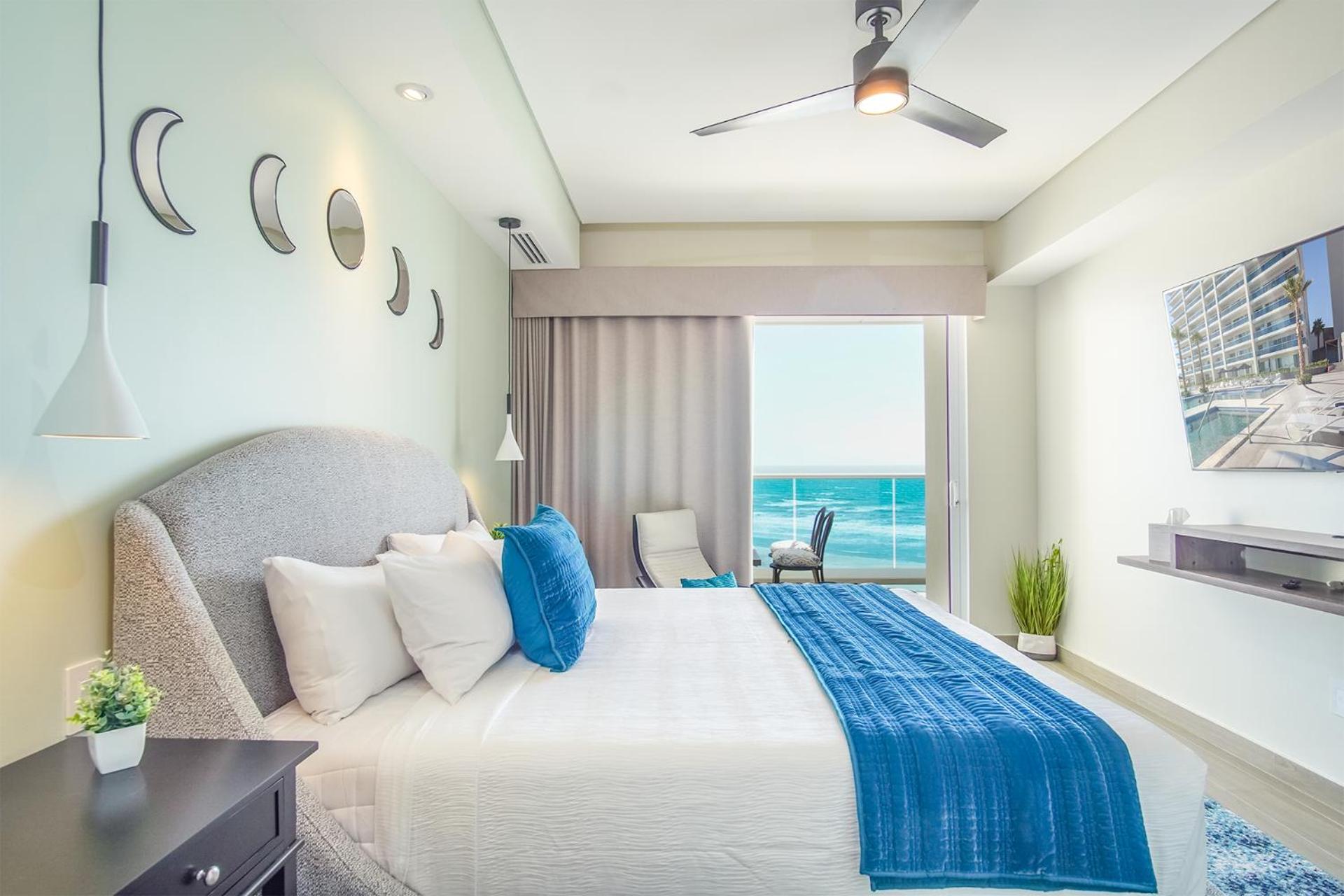 Beautiful 2 bedroom condo Encantame Tower E 802