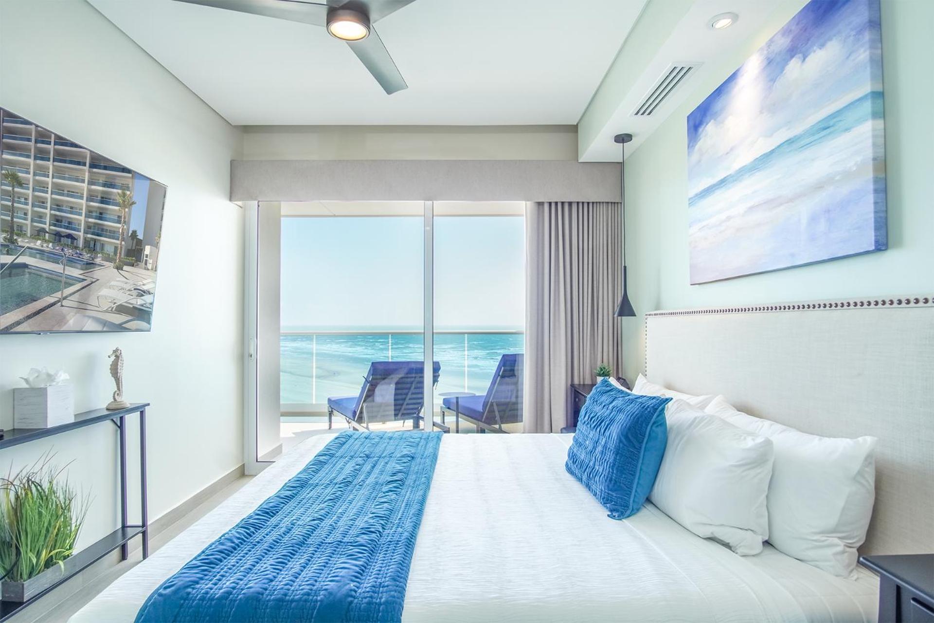 Beautiful 2 bedroom condo Encantame Tower E 802
