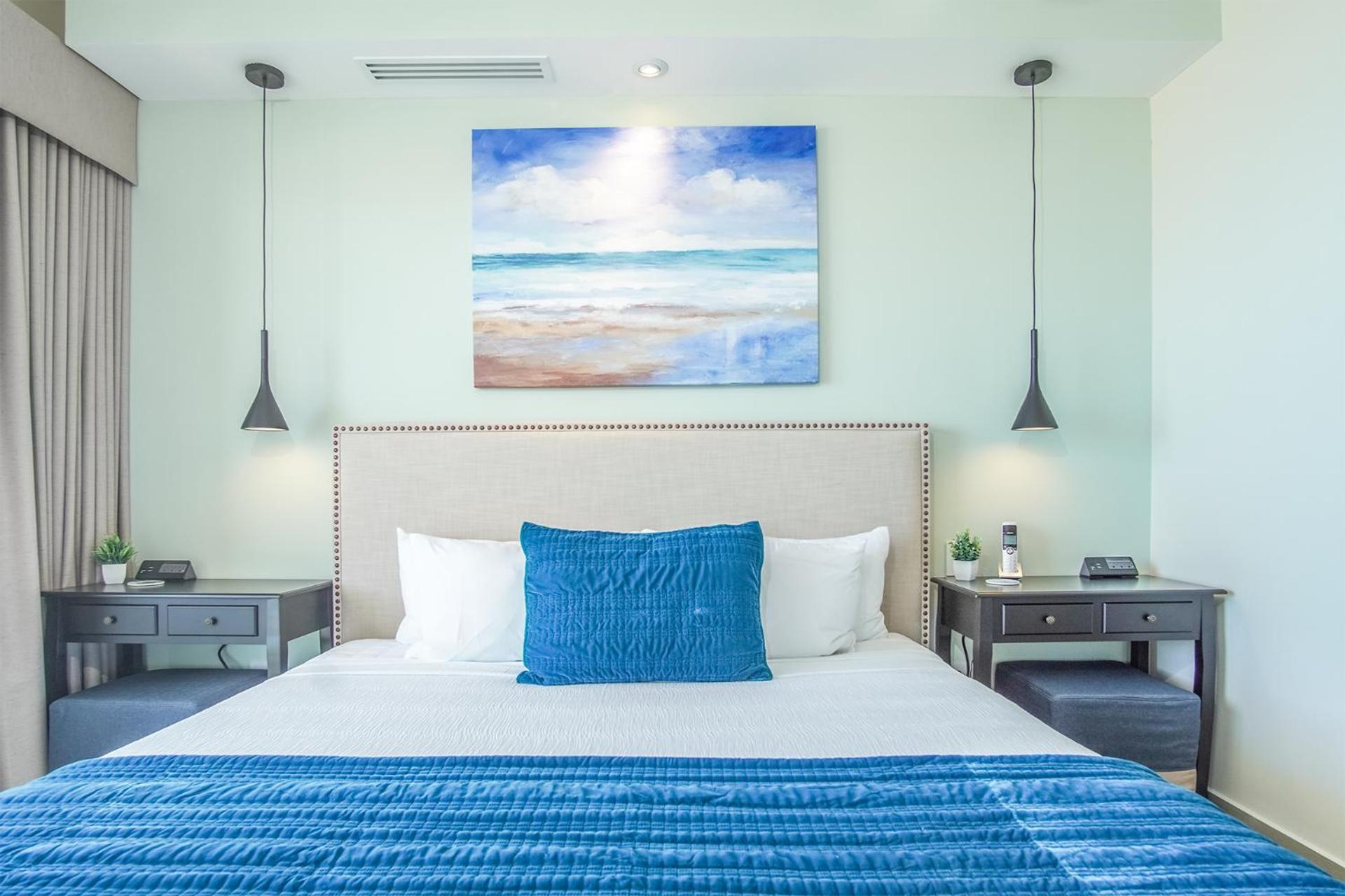 Beautiful 2 bedroom condo Encantame Tower E 802