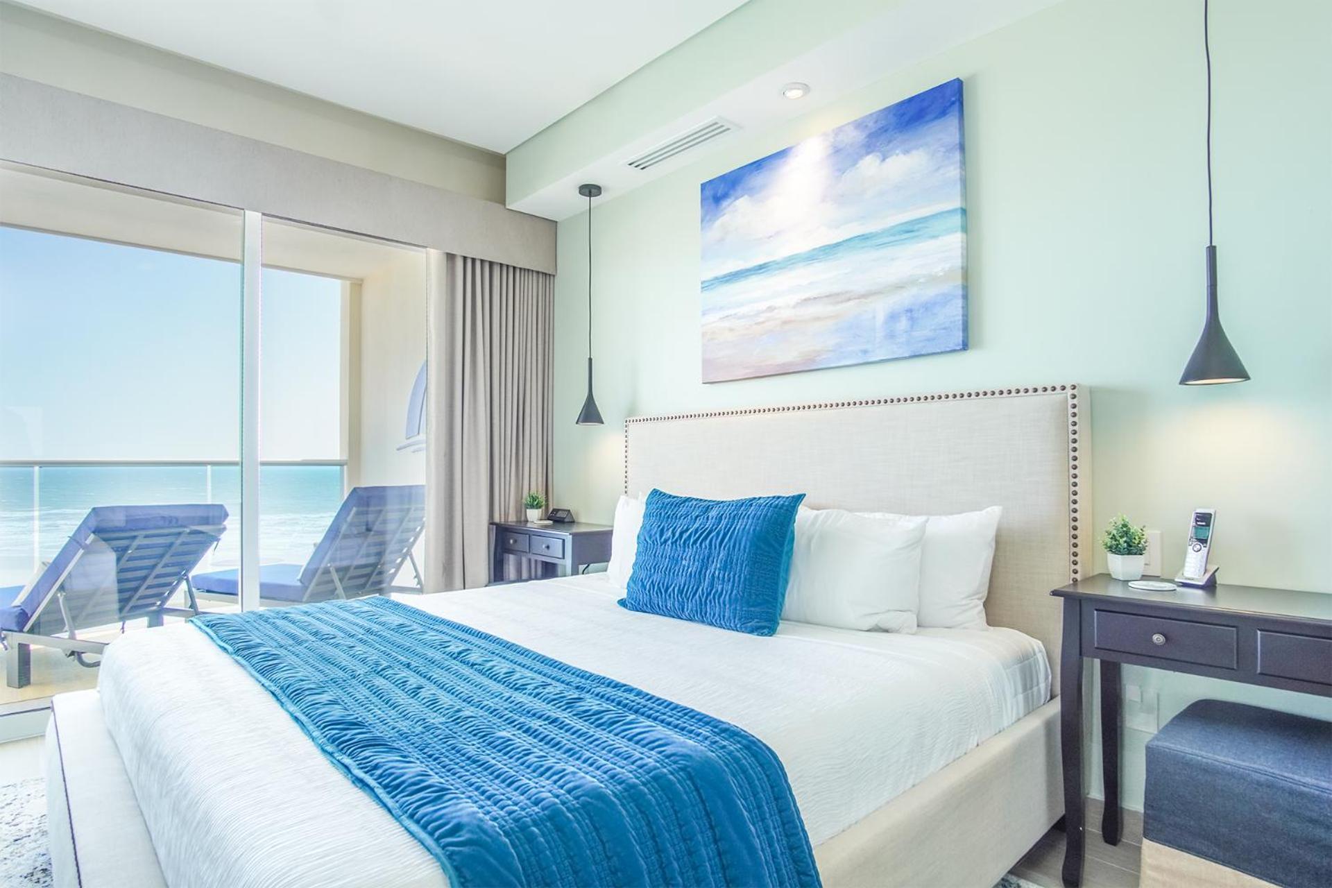 Beautiful 2 bedroom condo Encantame Tower E 802