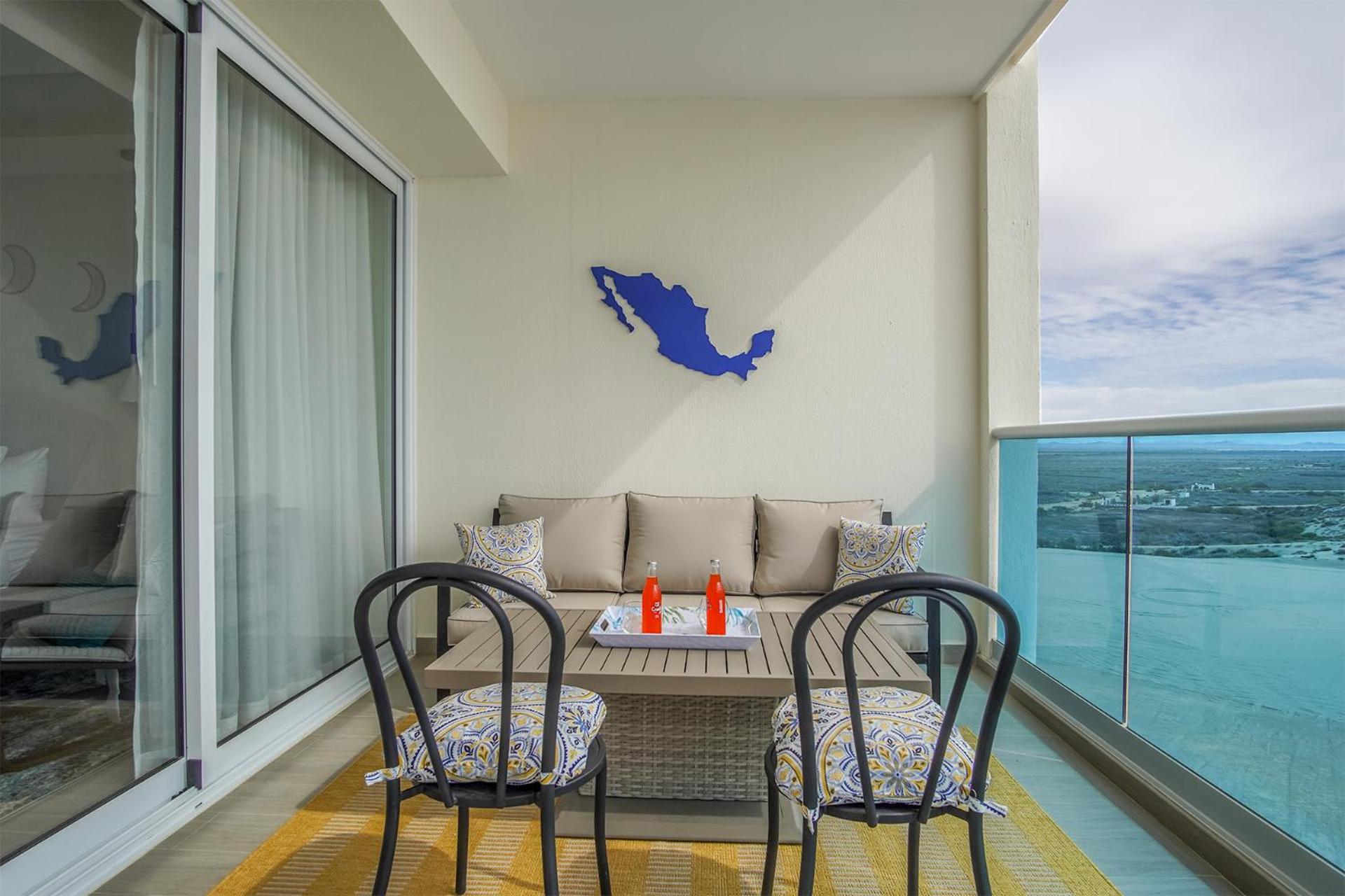 Beautiful 2 bedroom condo Encantame Tower E 802