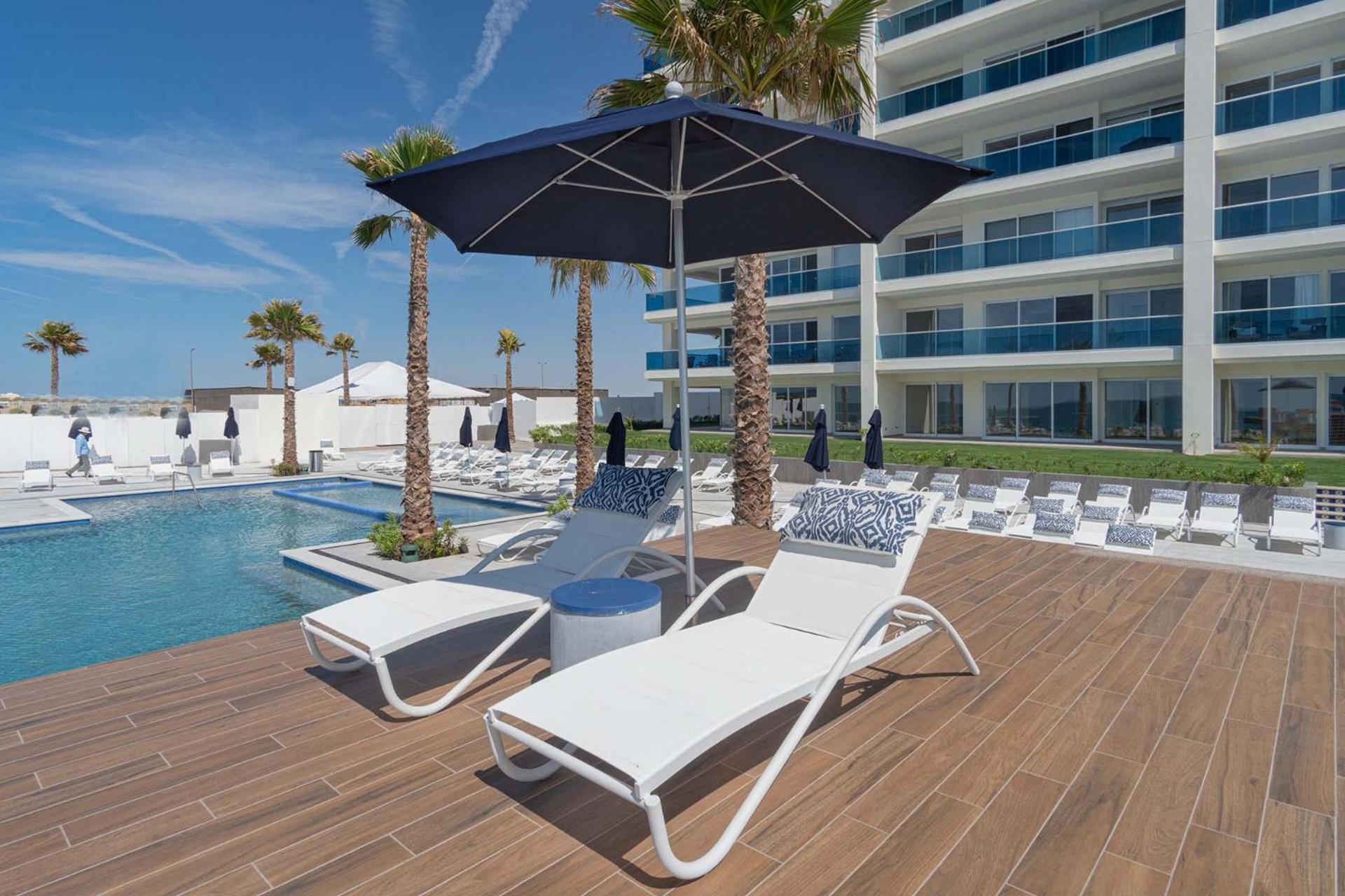 Beautiful 2 bedroom condo Encantame Tower E 802