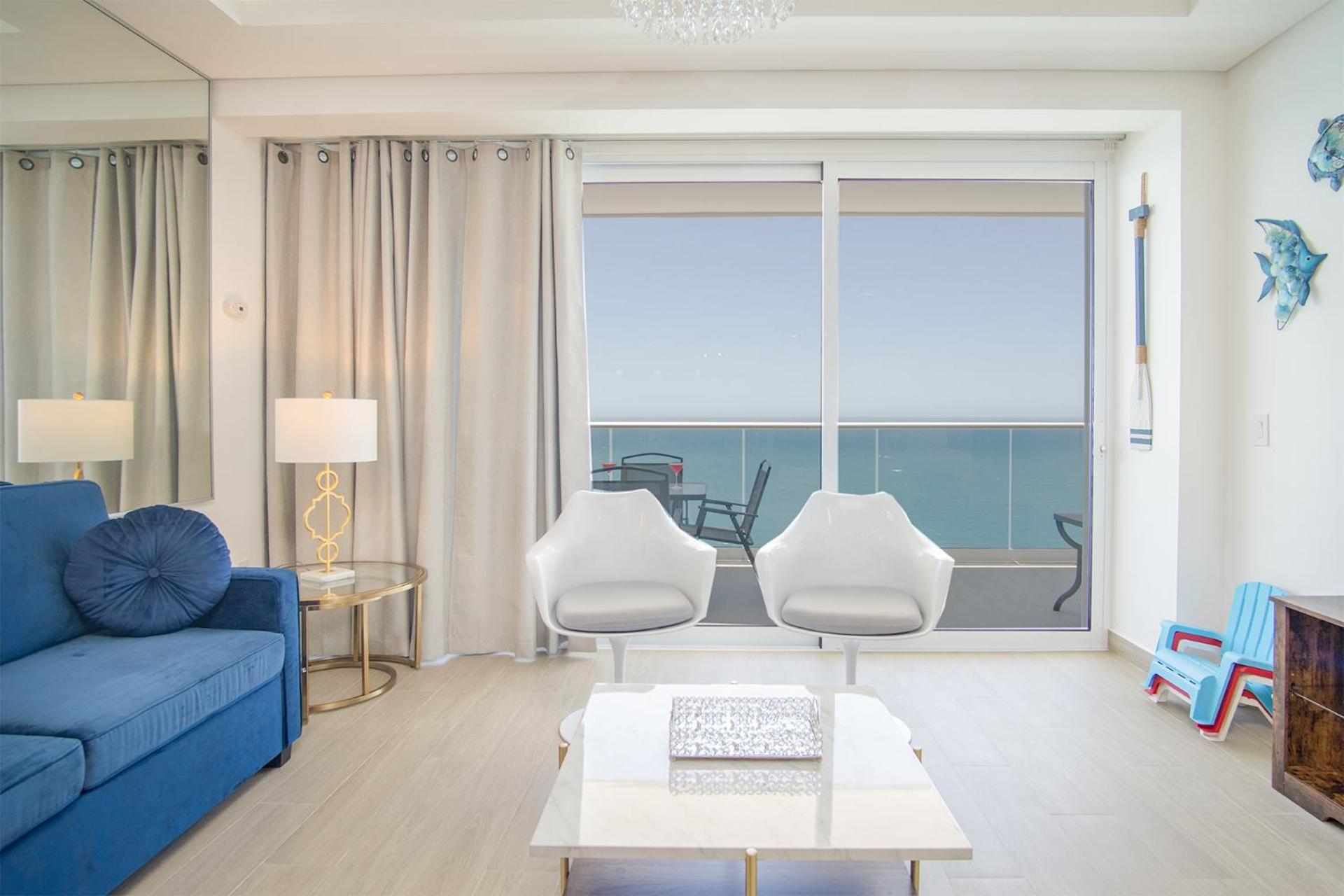 Splash in The New Lazy River and Sleep In Luxury Encantame C2102