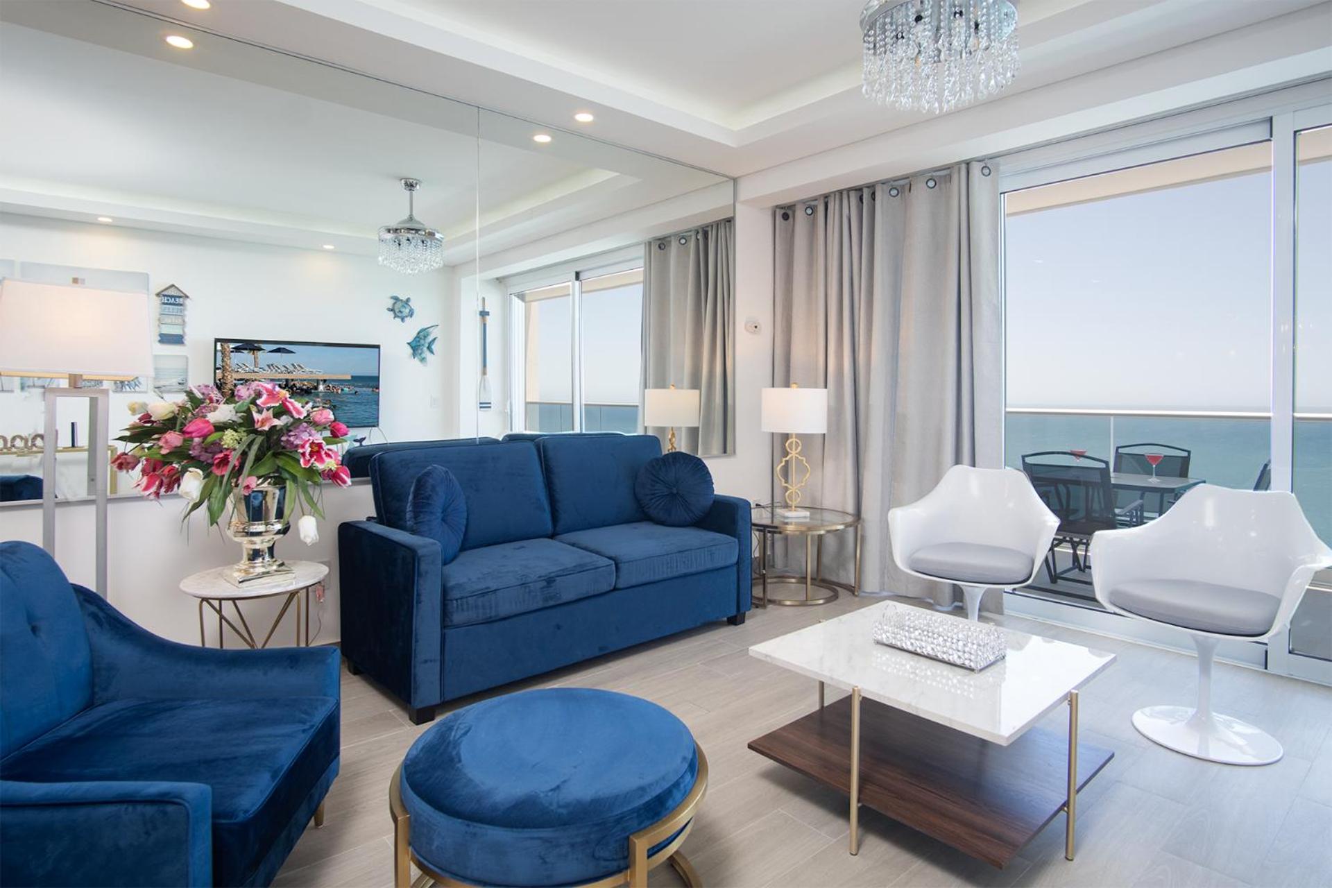 Splash in The New Lazy River and Sleep In Luxury Encantame C2102