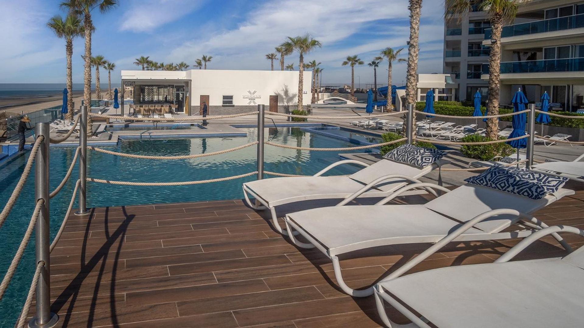 Splash in The New Lazy River and Sleep In Luxury Encantame C2102