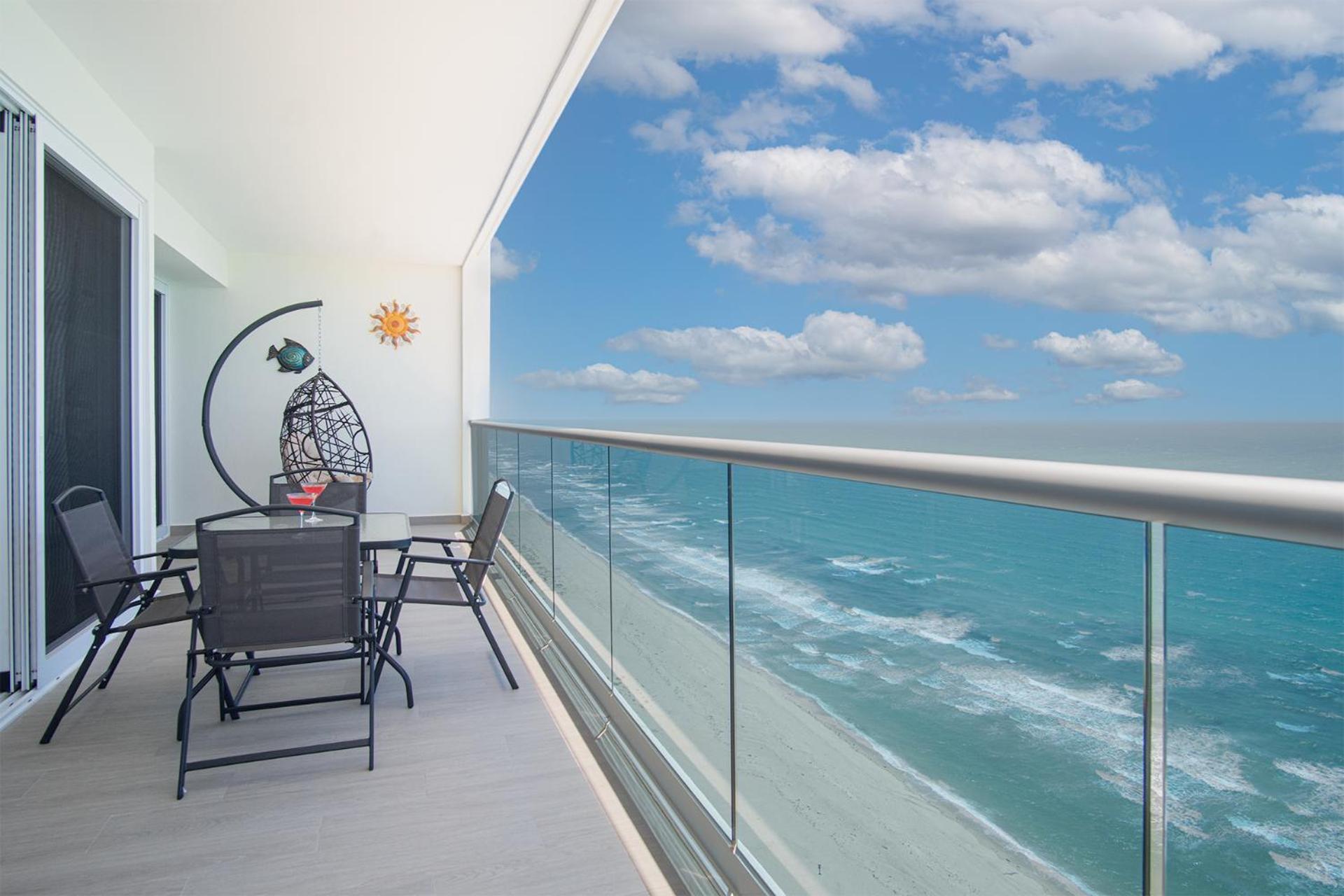 Splash in The New Lazy River and Sleep In Luxury Encantame C2102