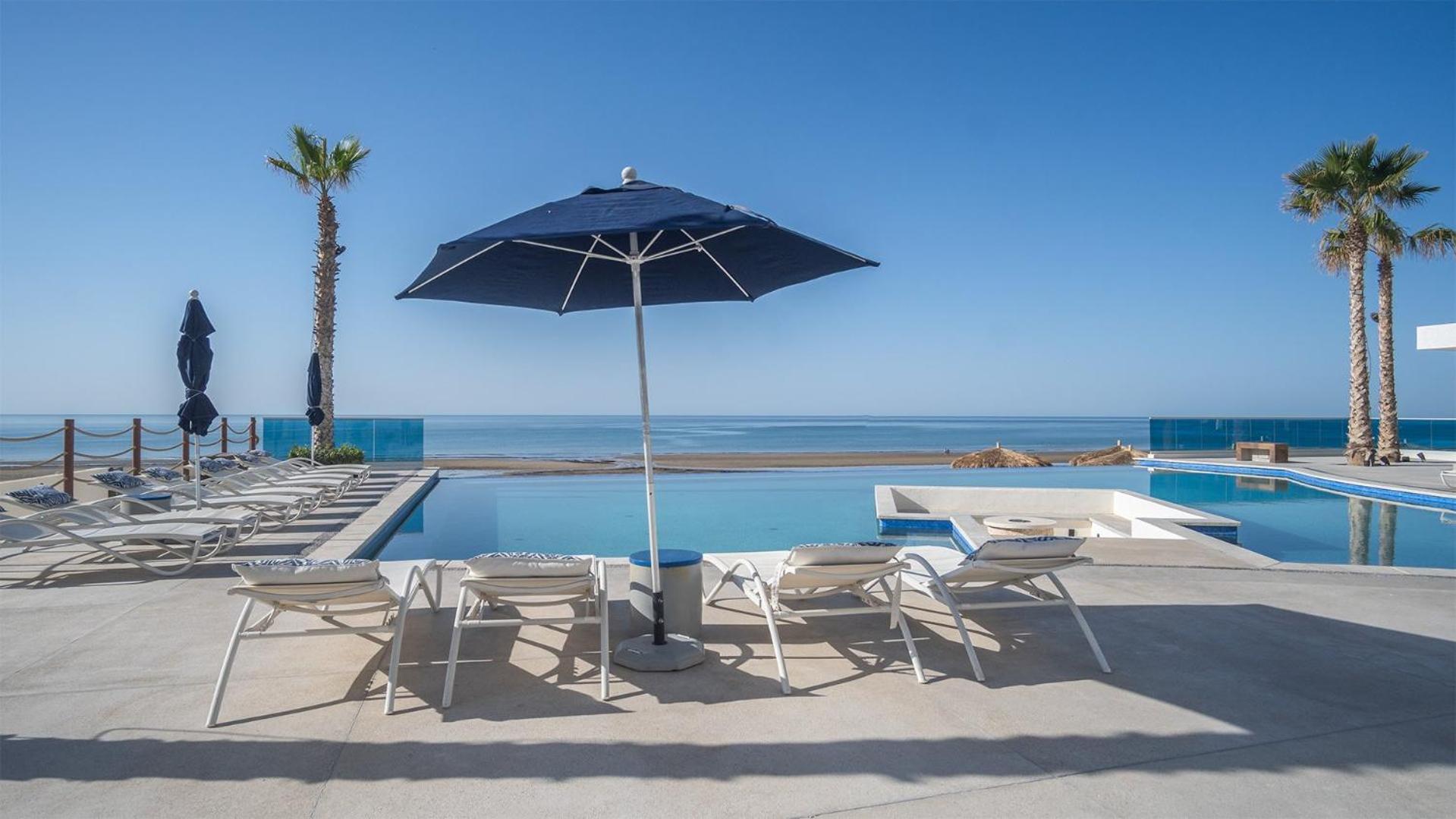 Splash in The New Lazy River and Sleep In Luxury Encantame C2102