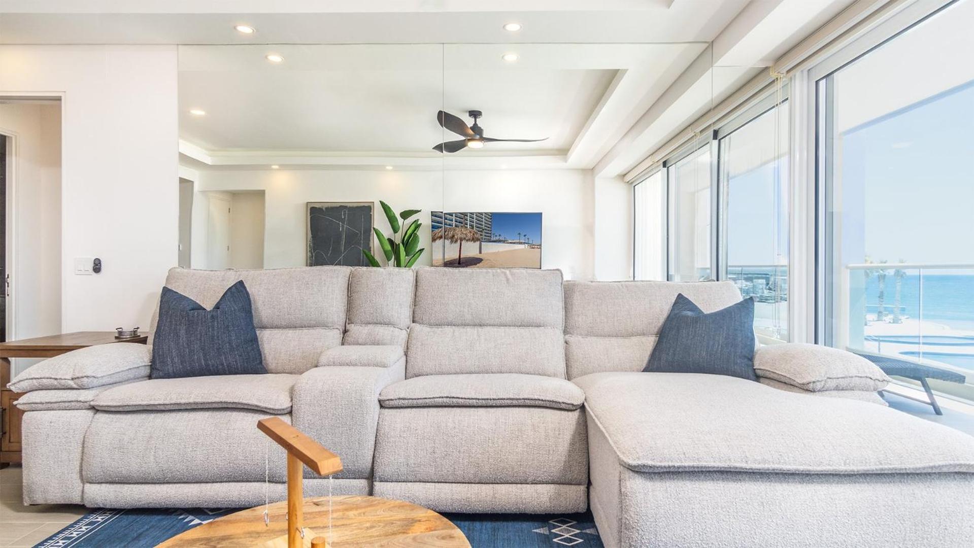 Distinctive Elegance 2 Bedroom Unit Encantame Viento 202