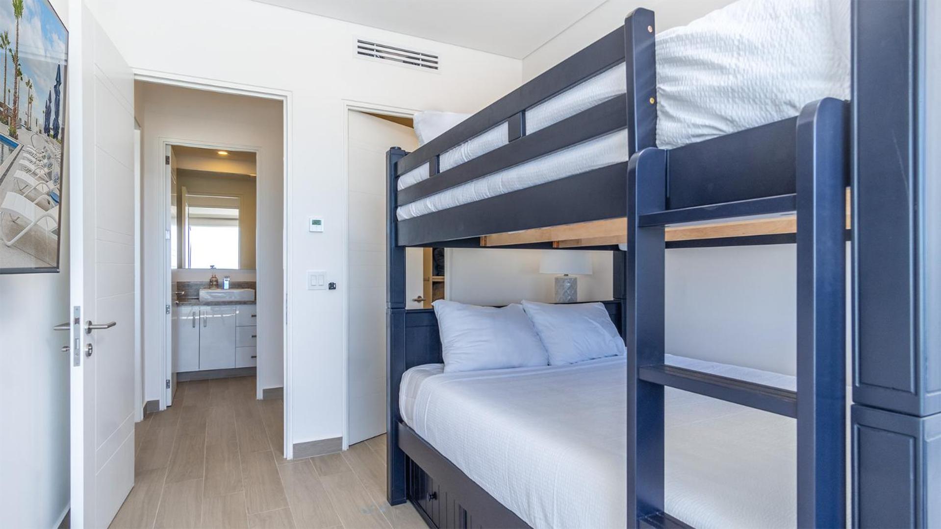 Distinctive Elegance 2 Bedroom Unit Encantame Viento 202