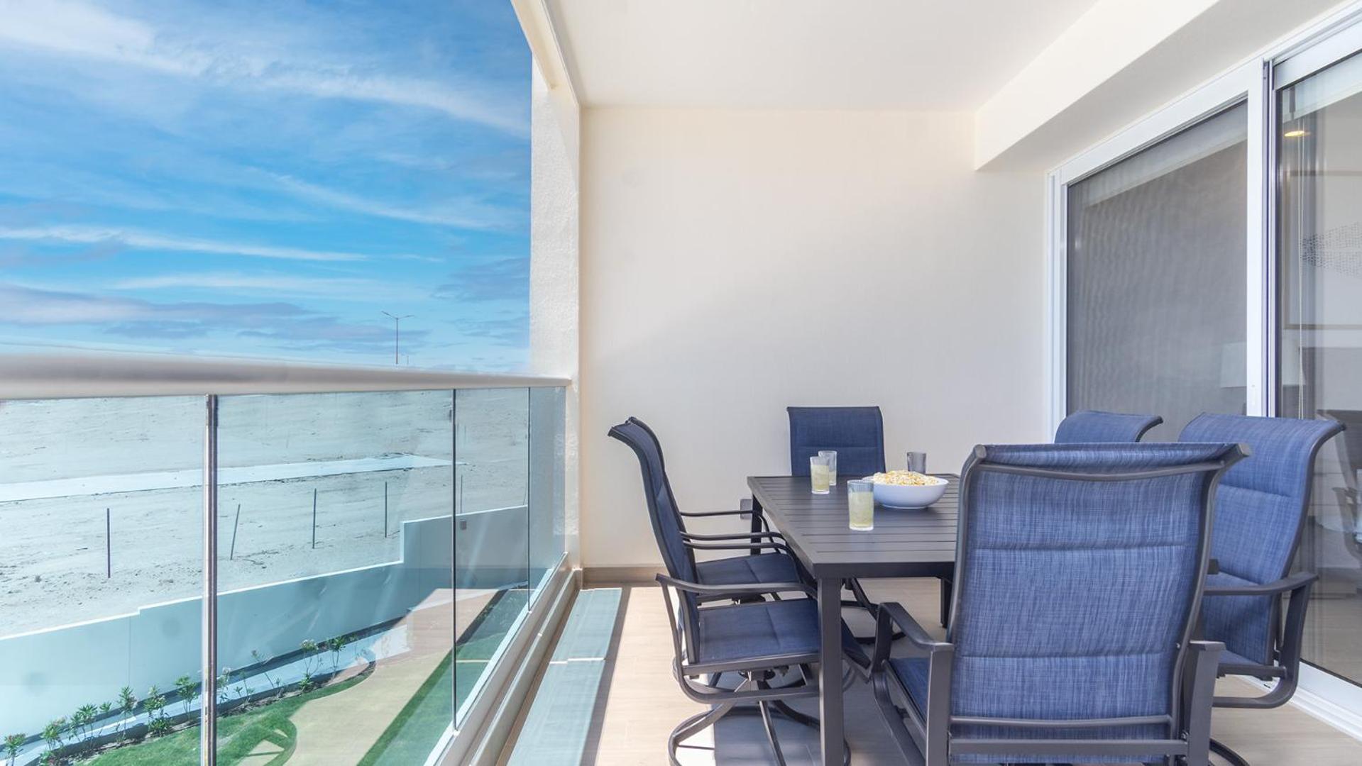 Distinctive Elegance 2 Bedroom Unit Encantame Viento 202