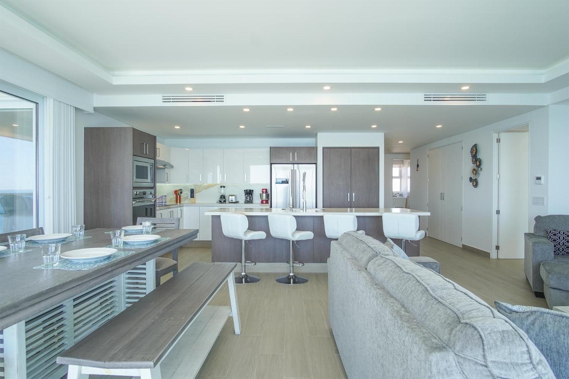 Breathtaking 3 bedroom condo Encantame Towers Velero 1801