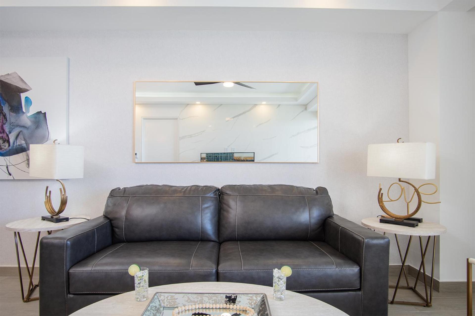 Stay in Luxury/Splash in New Lazy River this Winter Encanatame Towers 903