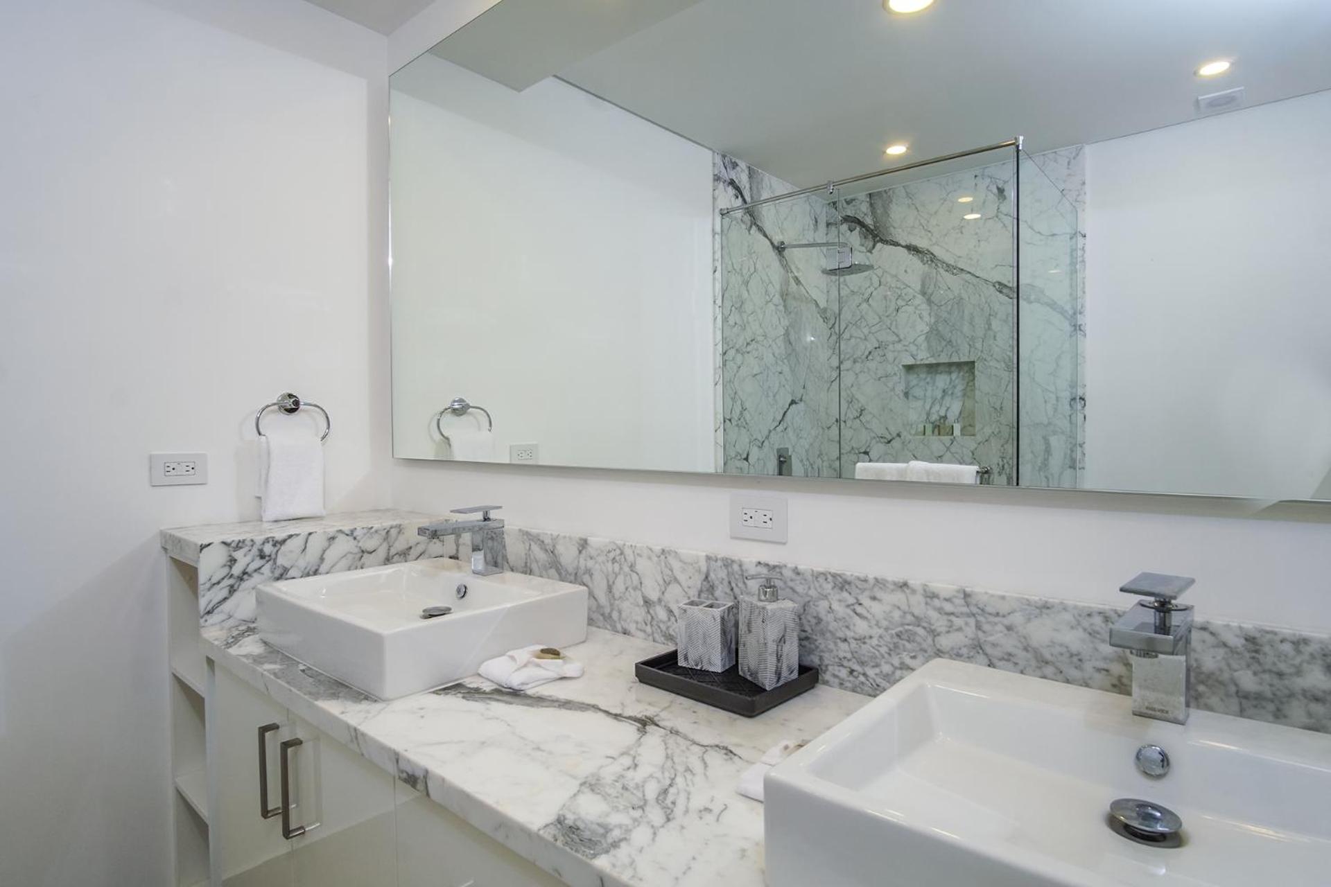 Breathtaking 3 bedroom condo Encantame Towers Velero 1801