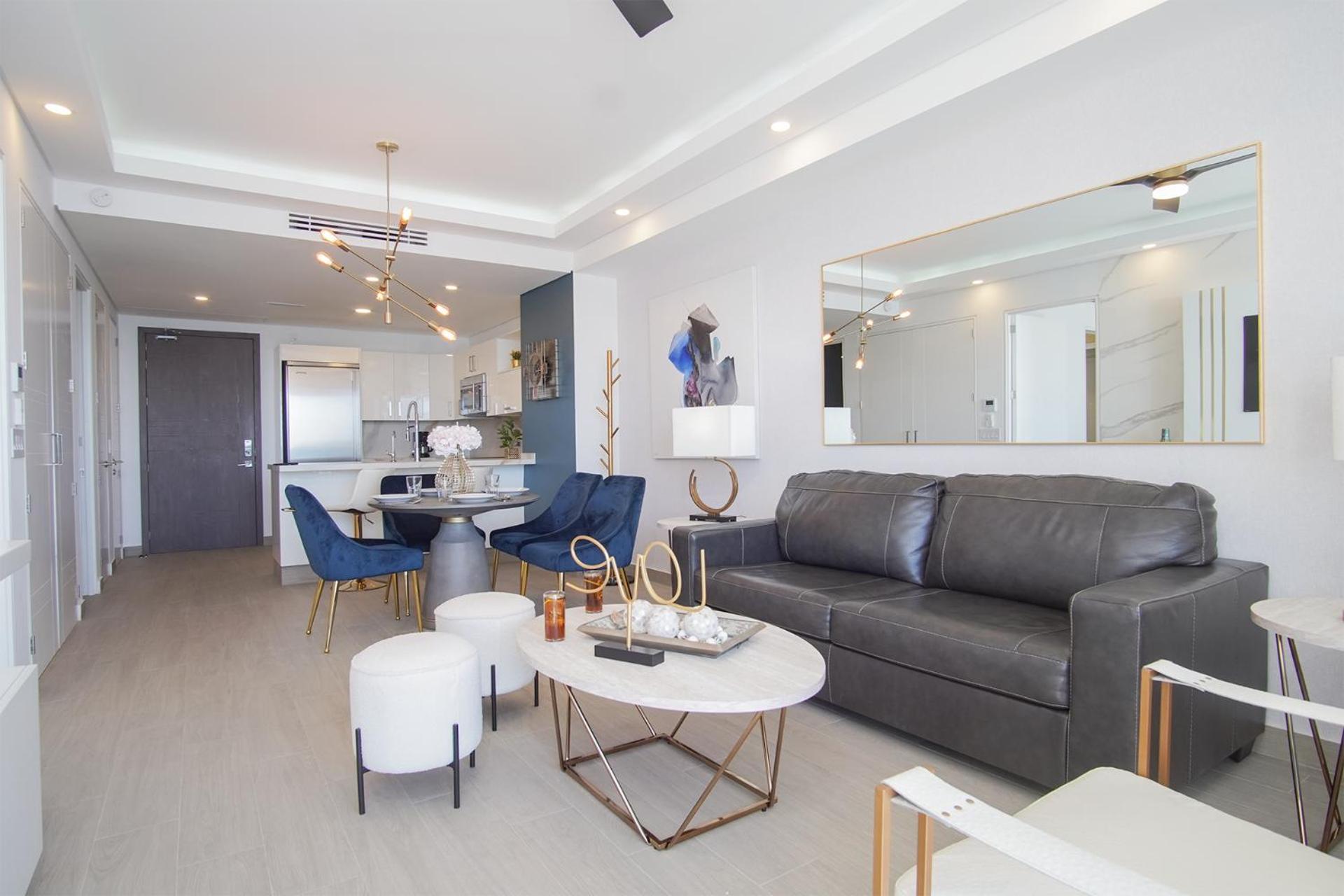 Stay in Luxury/Splash in New Lazy River this Winter Encanatame Towers 903