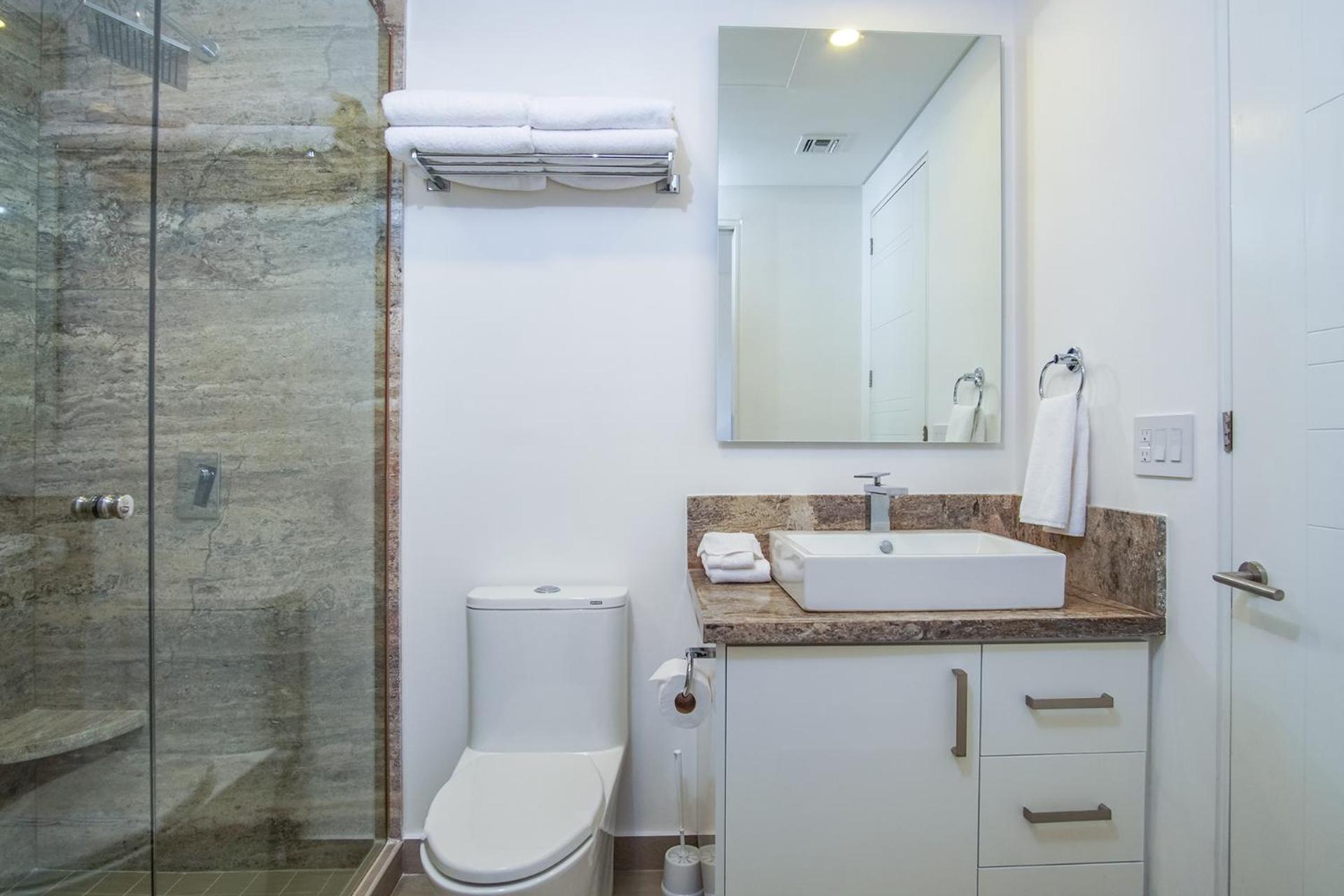 Breathtaking 3 bedroom condo Encantame Towers Velero 1801