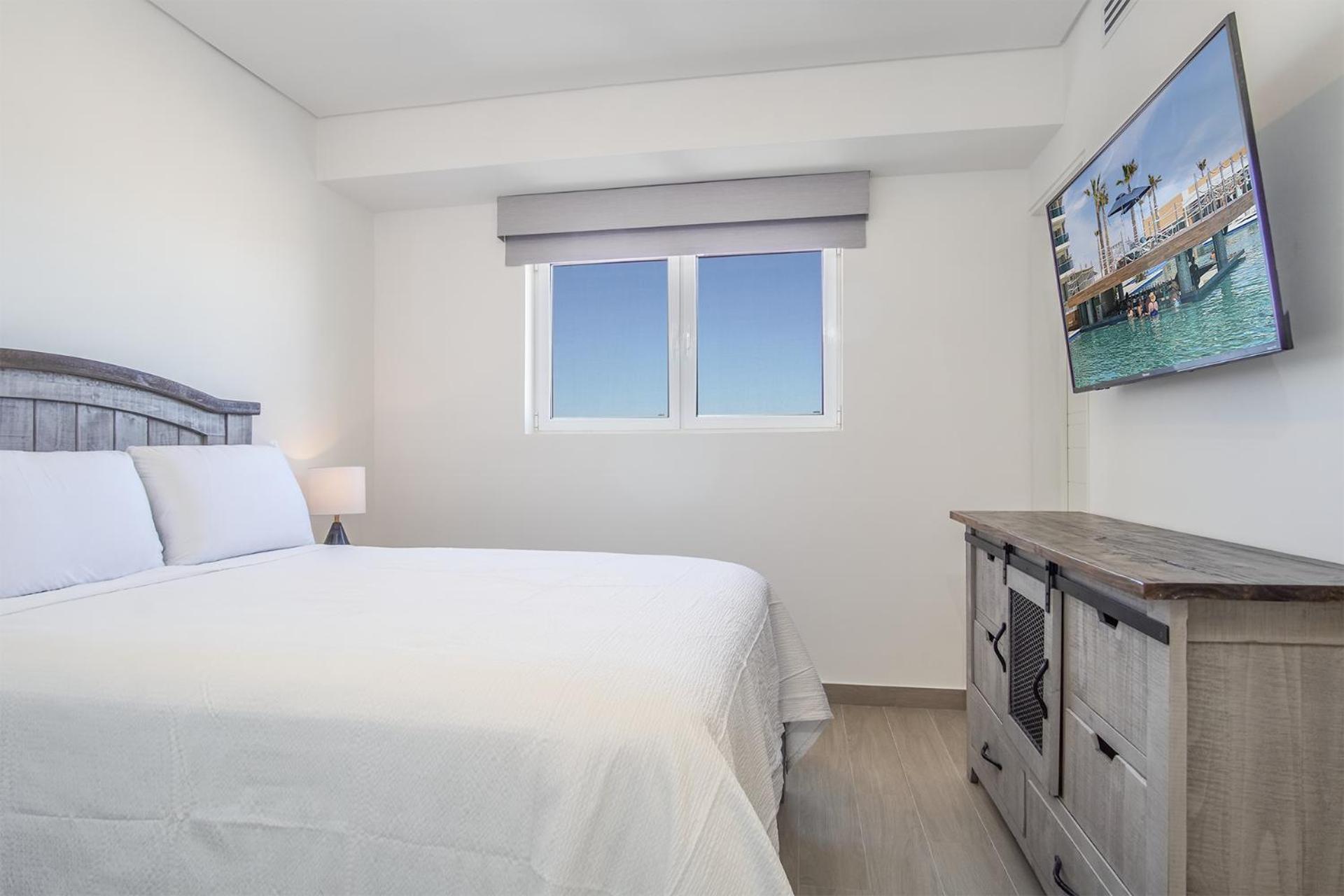 Breathtaking 3 bedroom condo Encantame Towers Velero 1801
