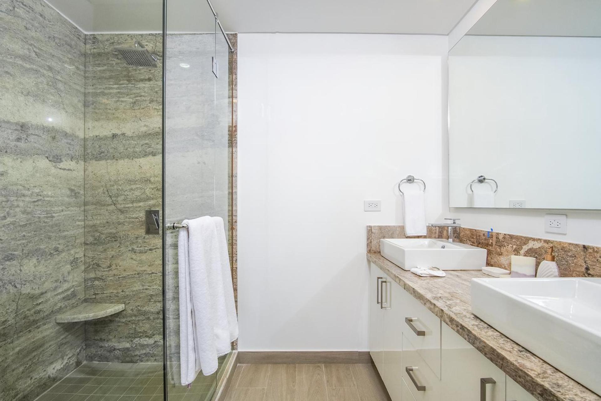 Breathtaking 3 bedroom condo Encantame Towers Velero 1801