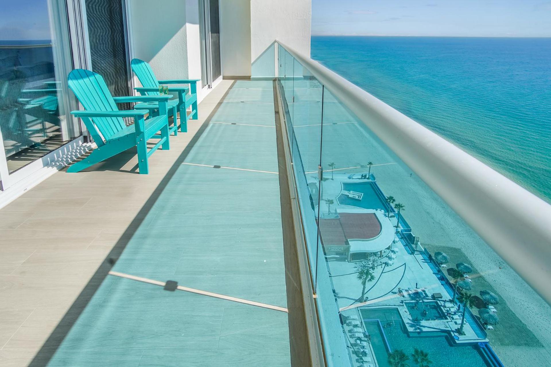 Breathtaking 3 bedroom condo Encantame Towers Velero 1801