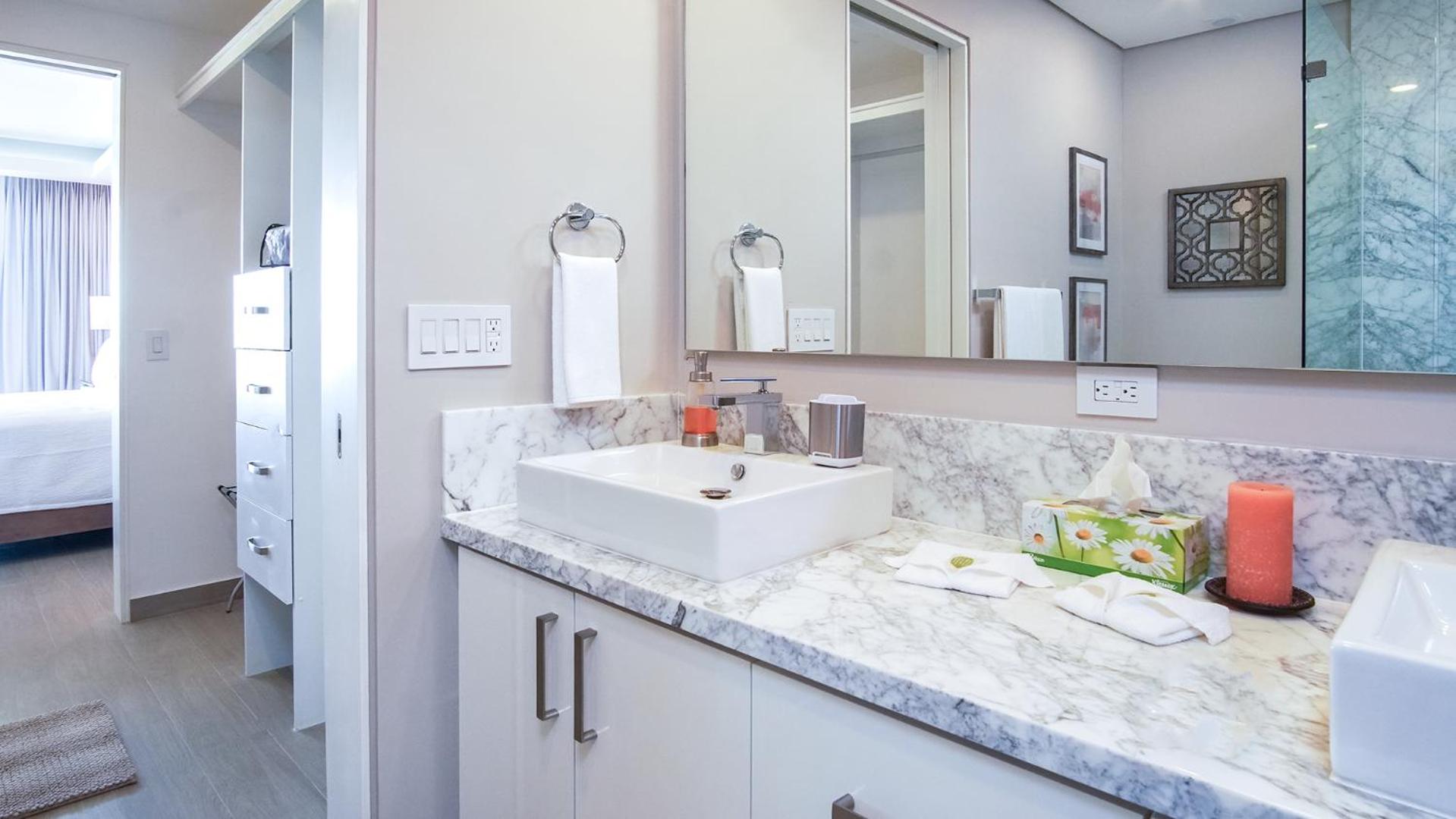 Attractive 2 bedroom condo Encantame Towers Velero 105