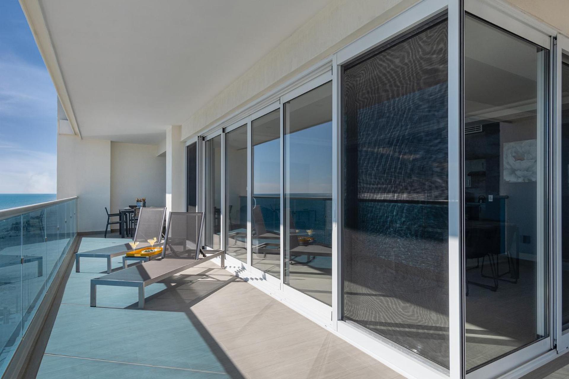 Splash in New Lazy River/Stay in Modern Luxury Encantame C-705