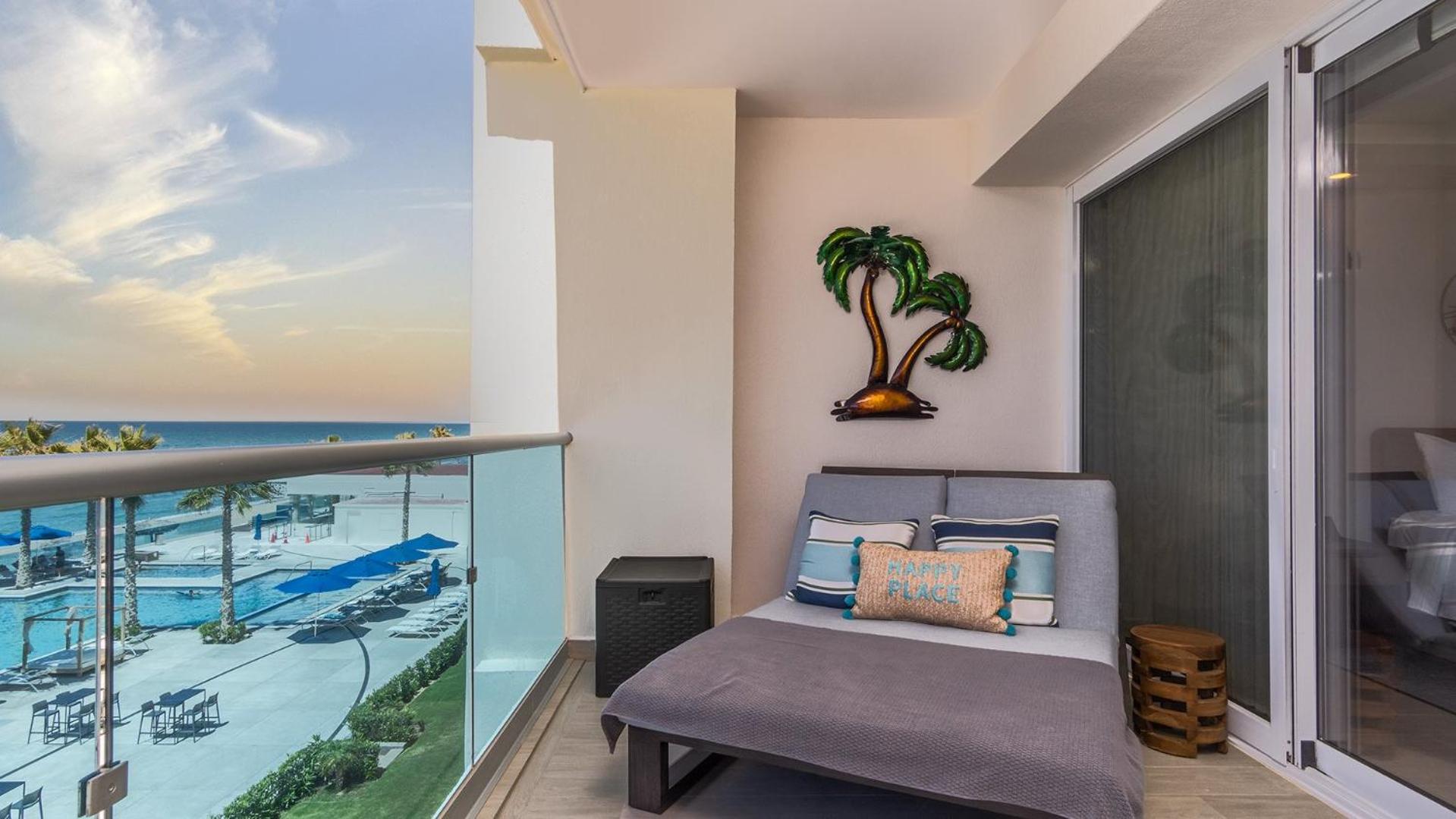 Unique condo by the beach at Encantame Towers C305