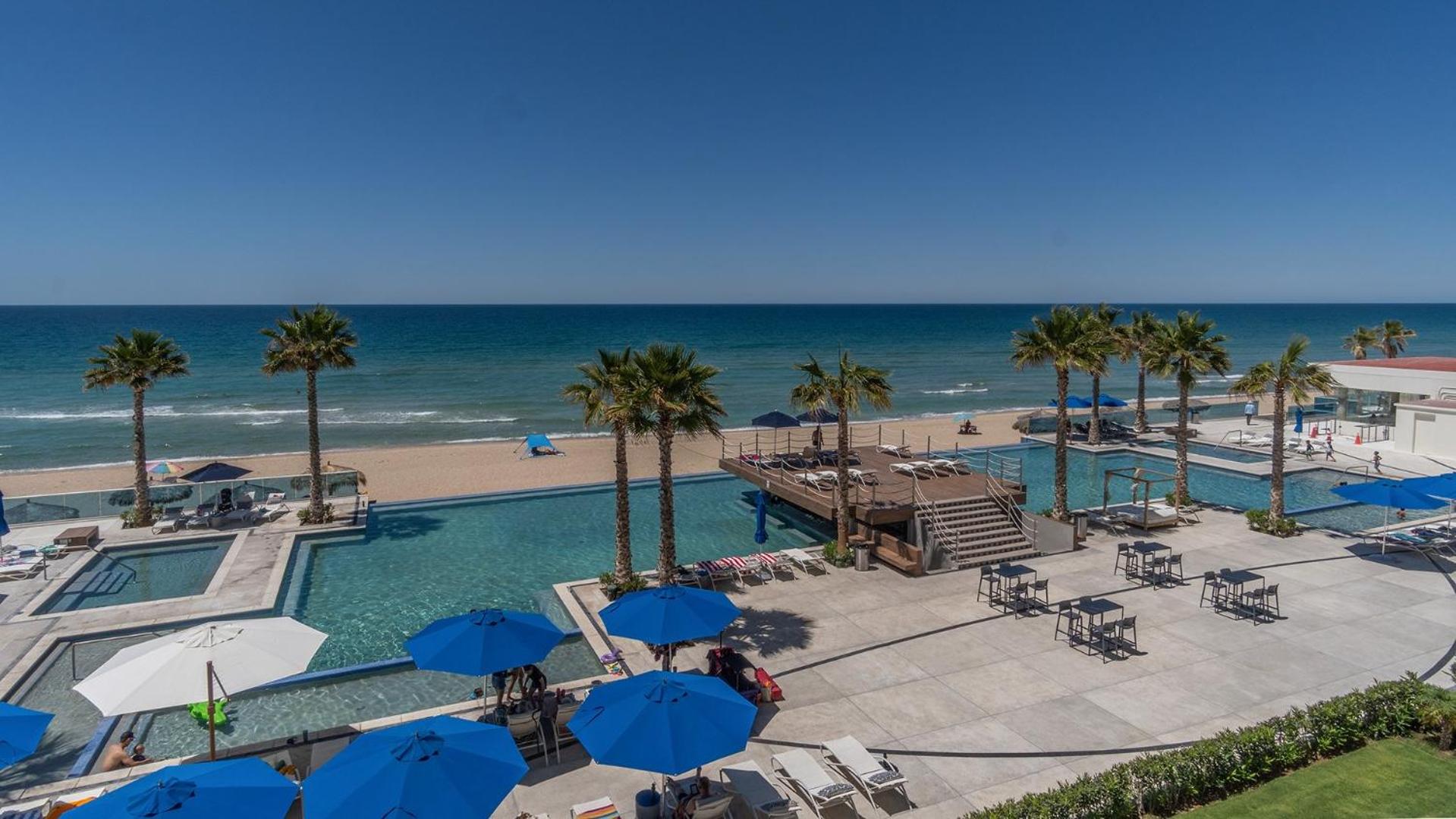 Unique condo by the beach at Encantame Towers C305