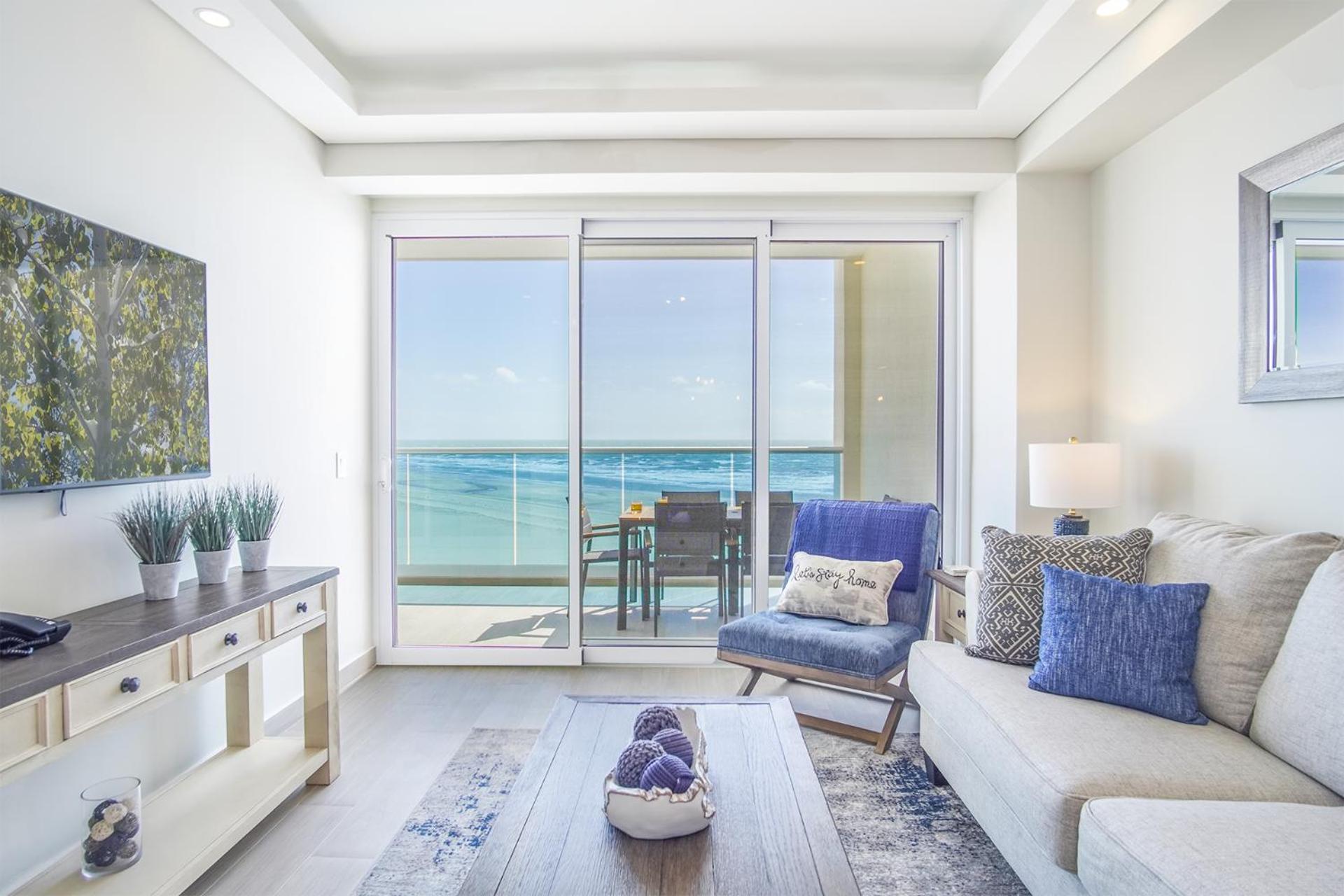 Sublime 1 bedroom condo Encantame Towers Verano 503
