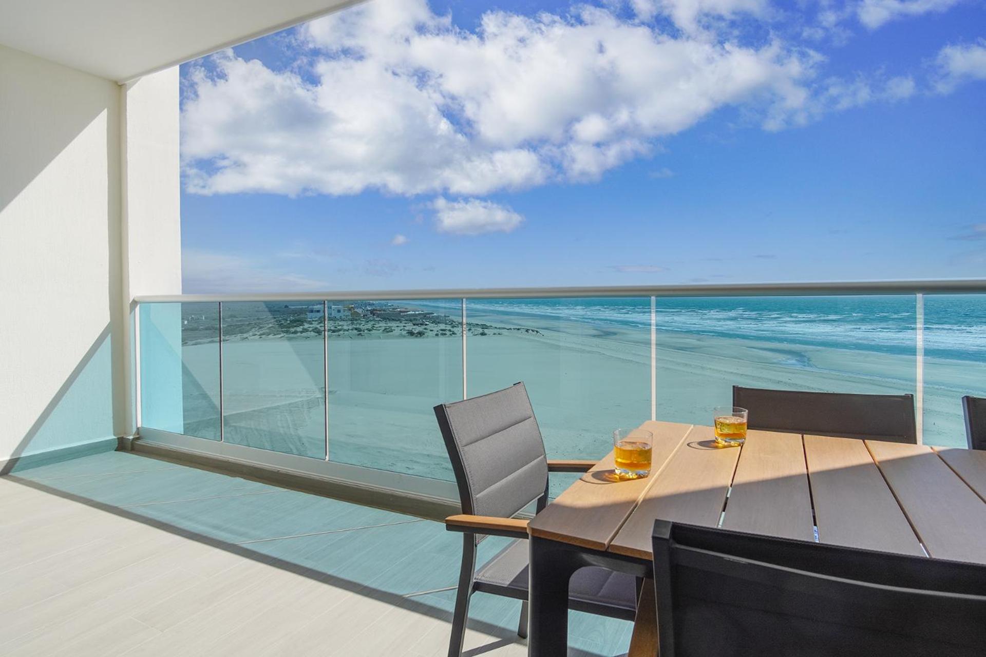Sublime 1 bedroom condo Encantame Towers Verano 503