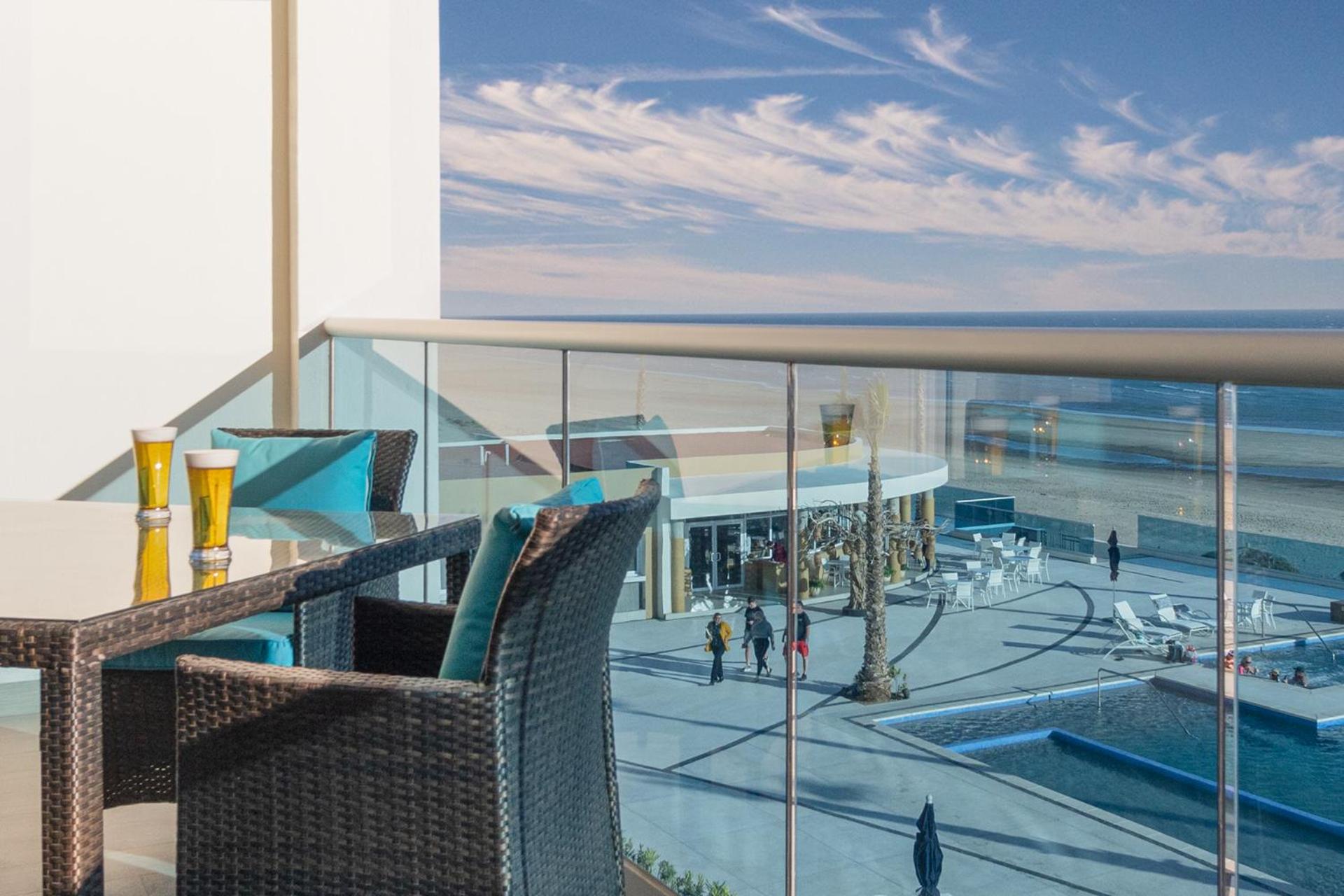 Splash in The New Lazy River and Sleep In Luxury Encantame Towers Velero 303