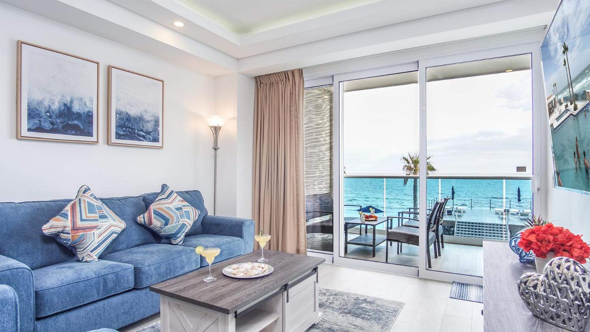 Modern Luxury, Beachfront, Ocean Views C203 Encantame