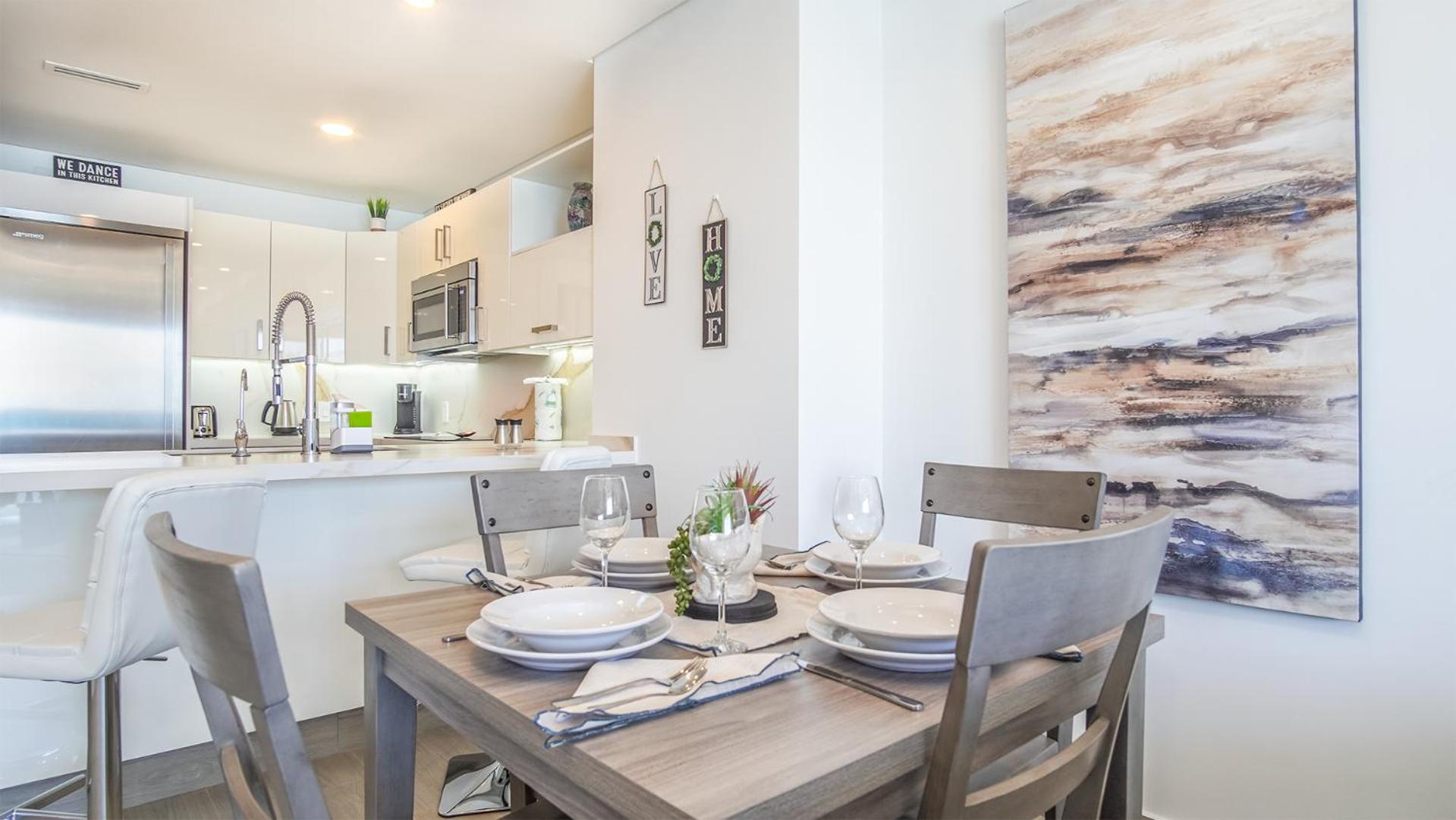 Modern Luxury, Beachfront, Ocean Views C203 Encantame