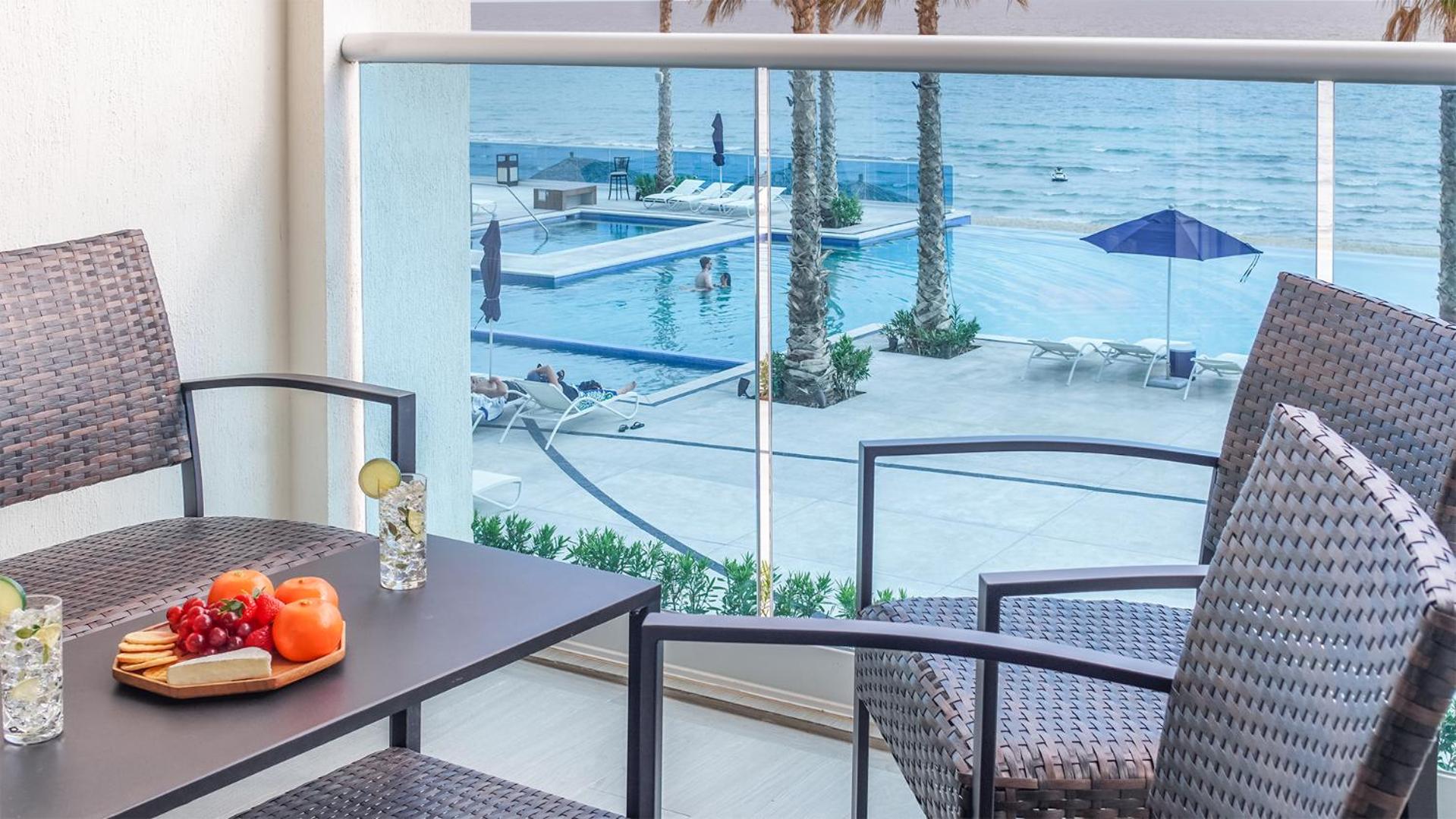 Modern Luxury, Beachfront, Ocean Views C203 Encantame