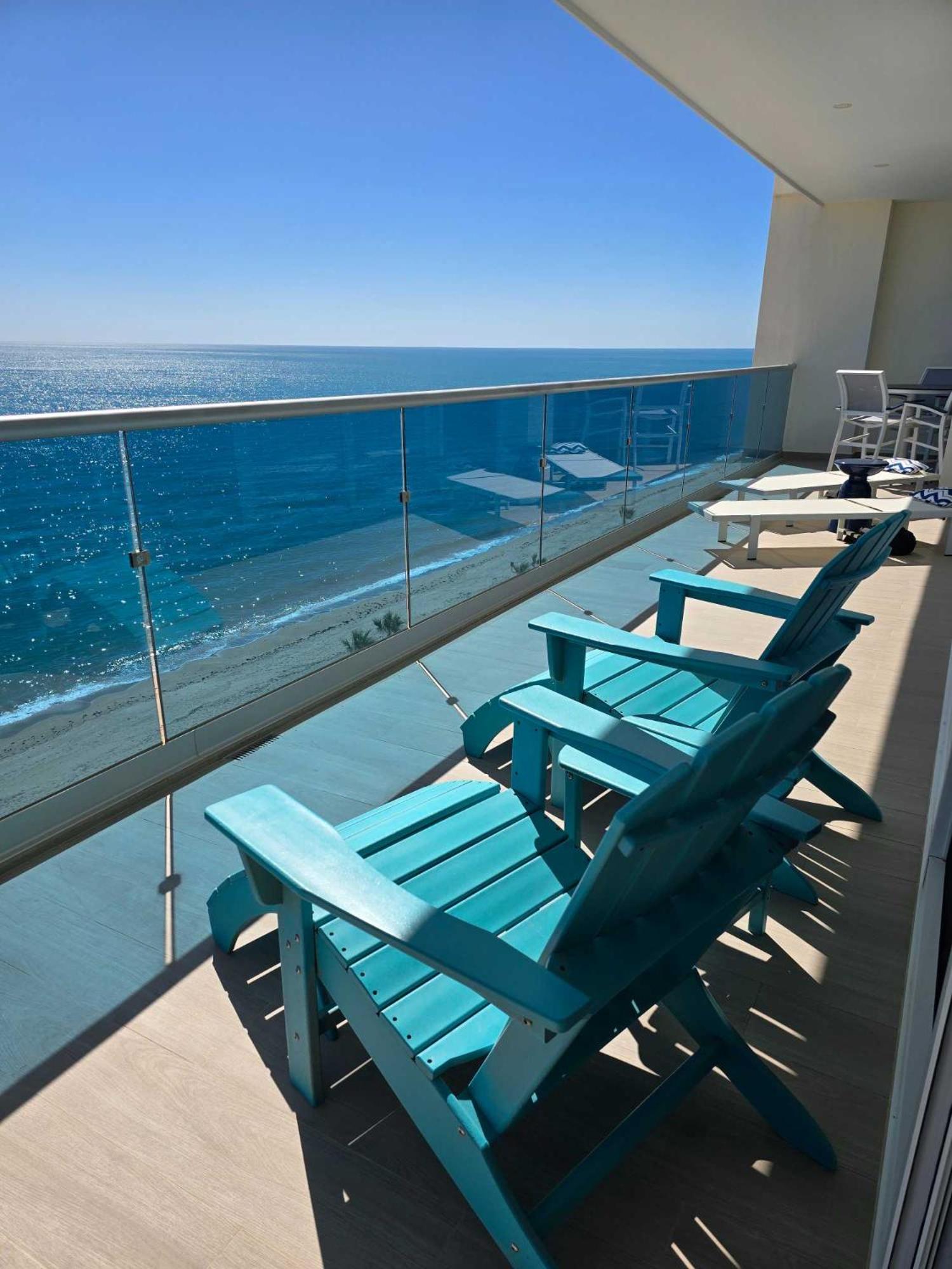 Beautiful 2 bedroom Corner Beach Front Condominium Encantame Velero 905