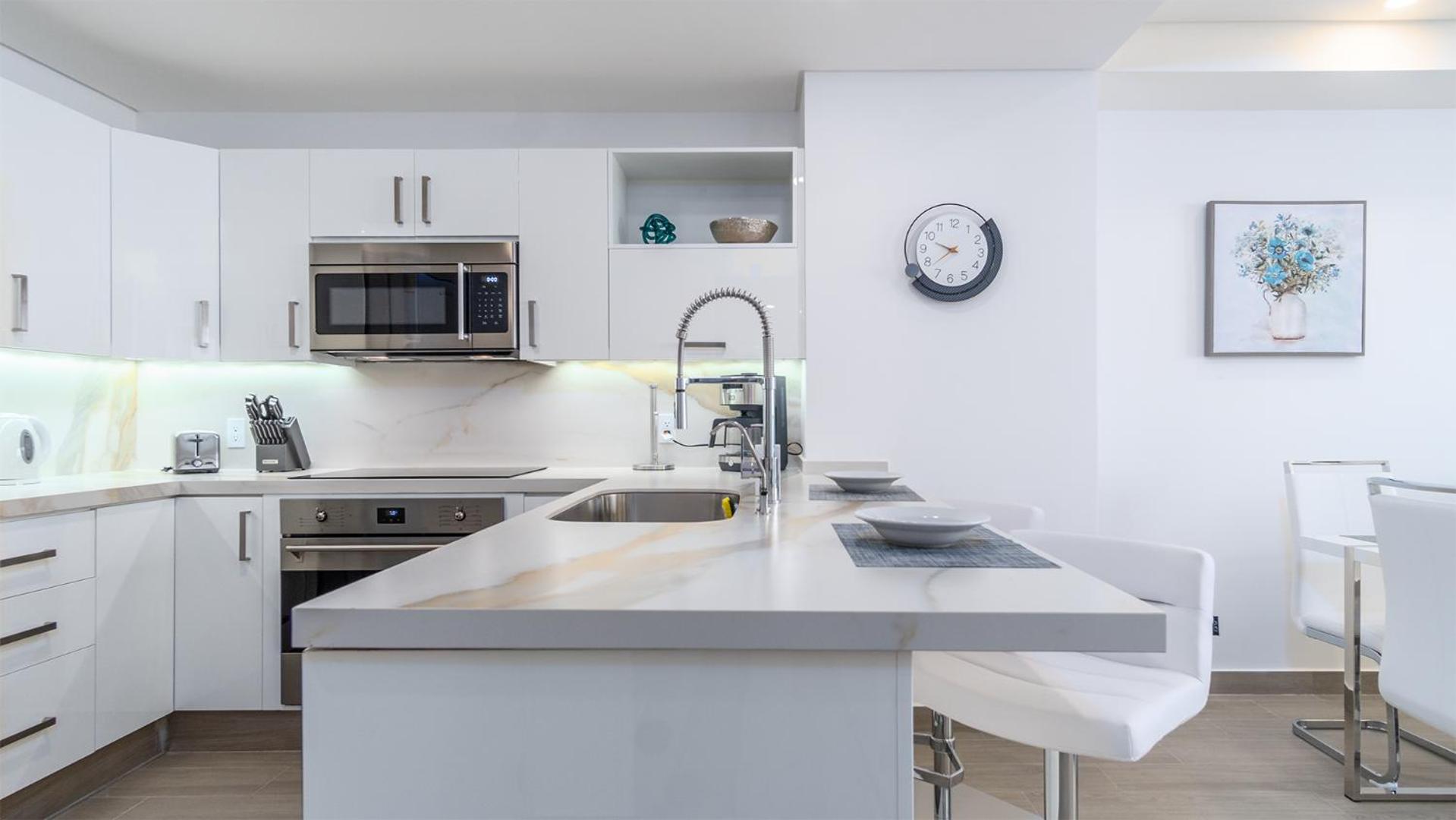 All About The Beach!! 1 bedroom condo at Encantame Towers W503