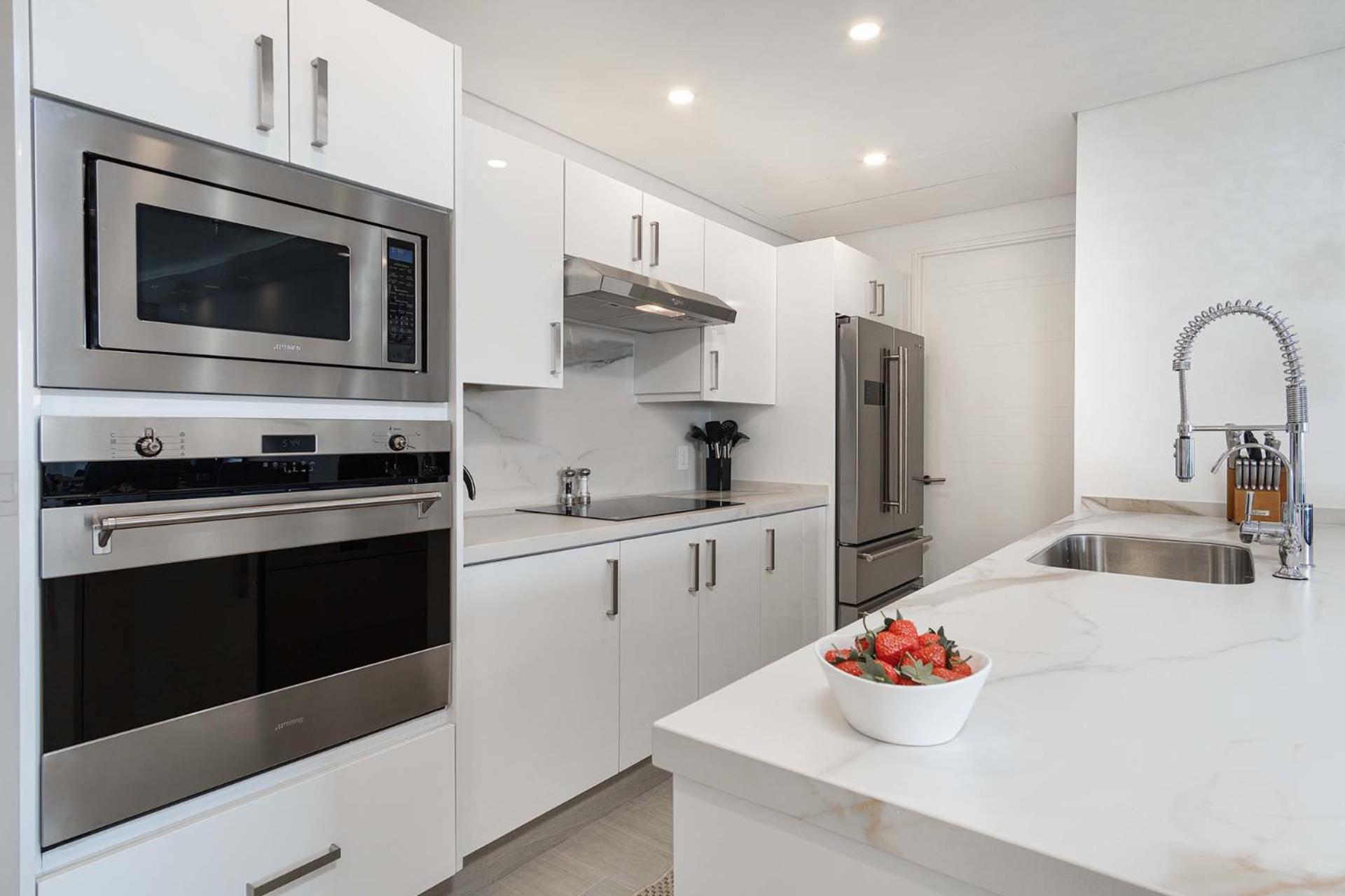 Splash in The New Lazy River/Stay in Modern Luxury Encantamae C 402